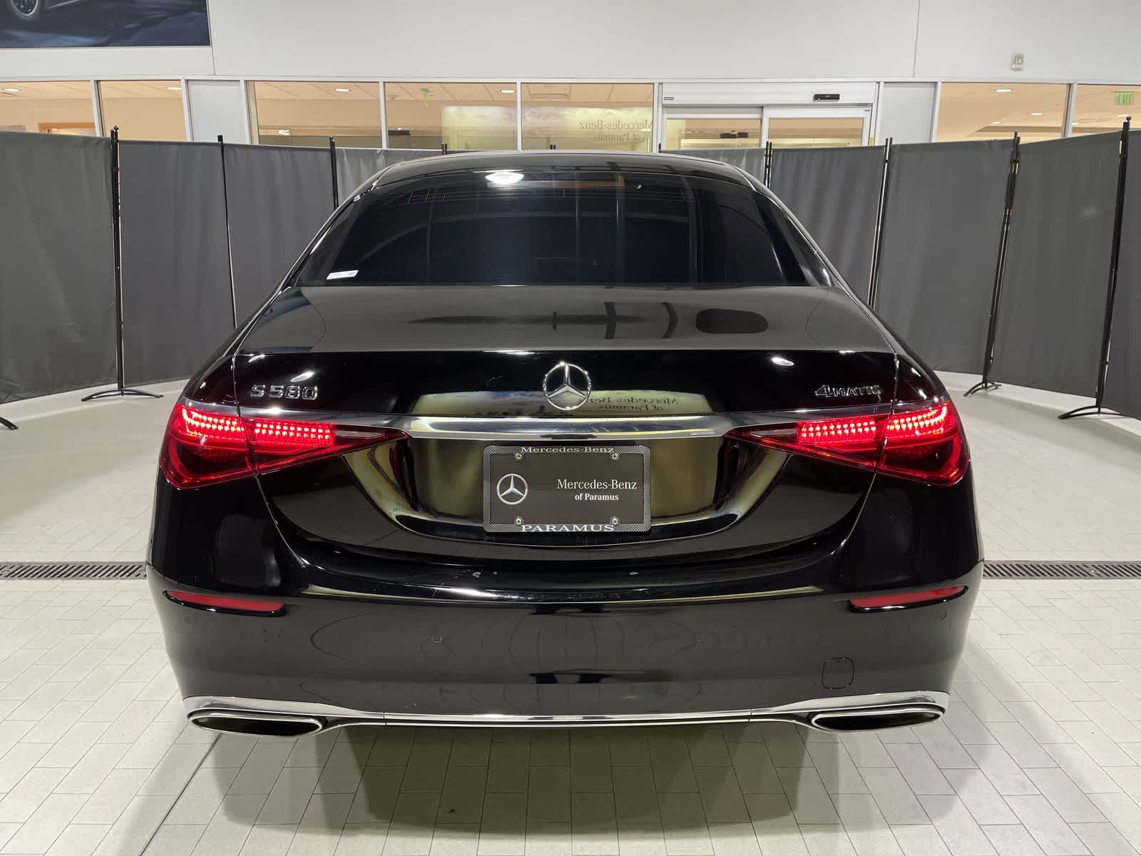 Thumbnail: 2022 Mercedes-Benz S-Class - 17