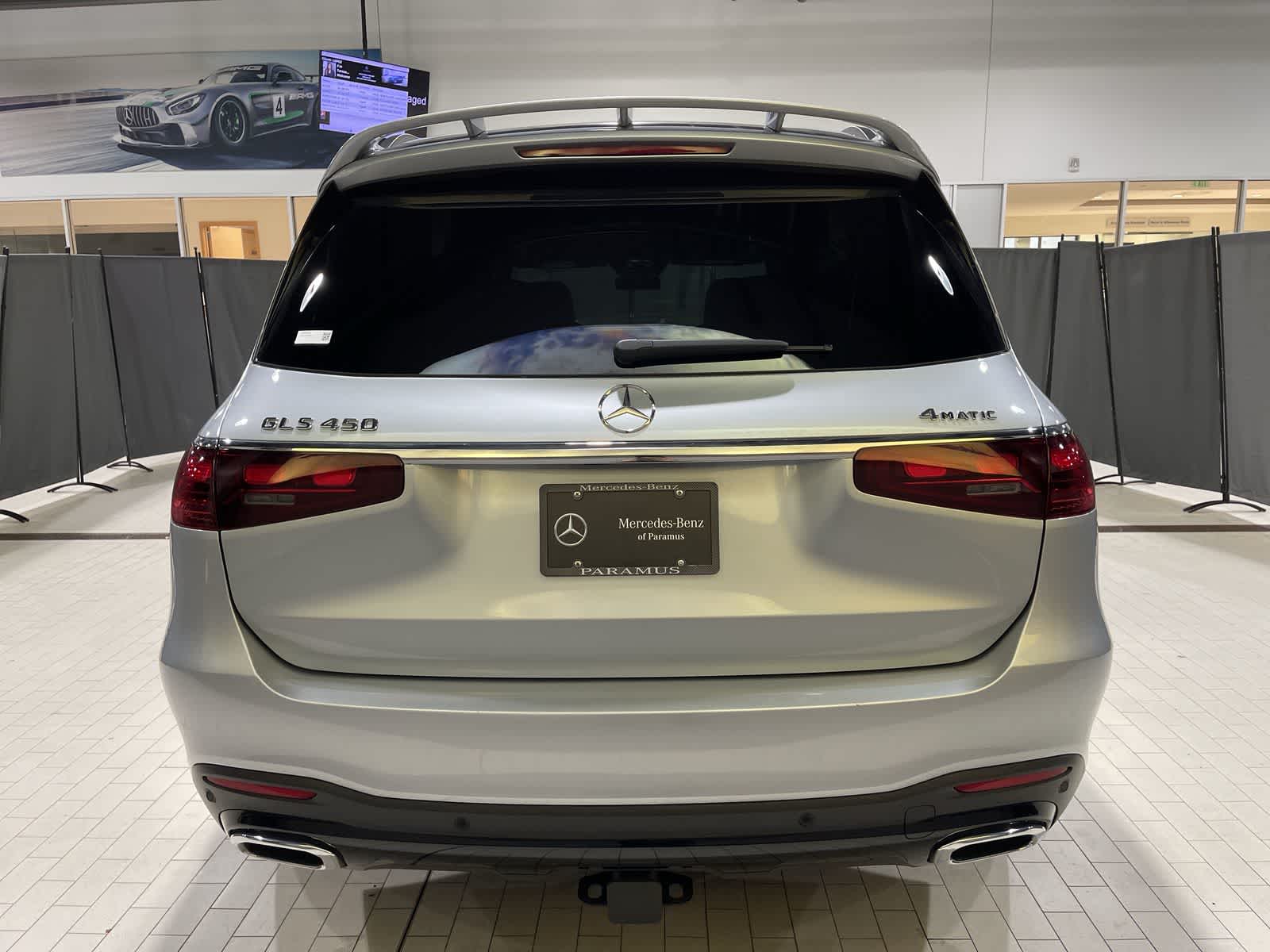 Thumbnail: 2024 Mercedes-Benz GLS - 17