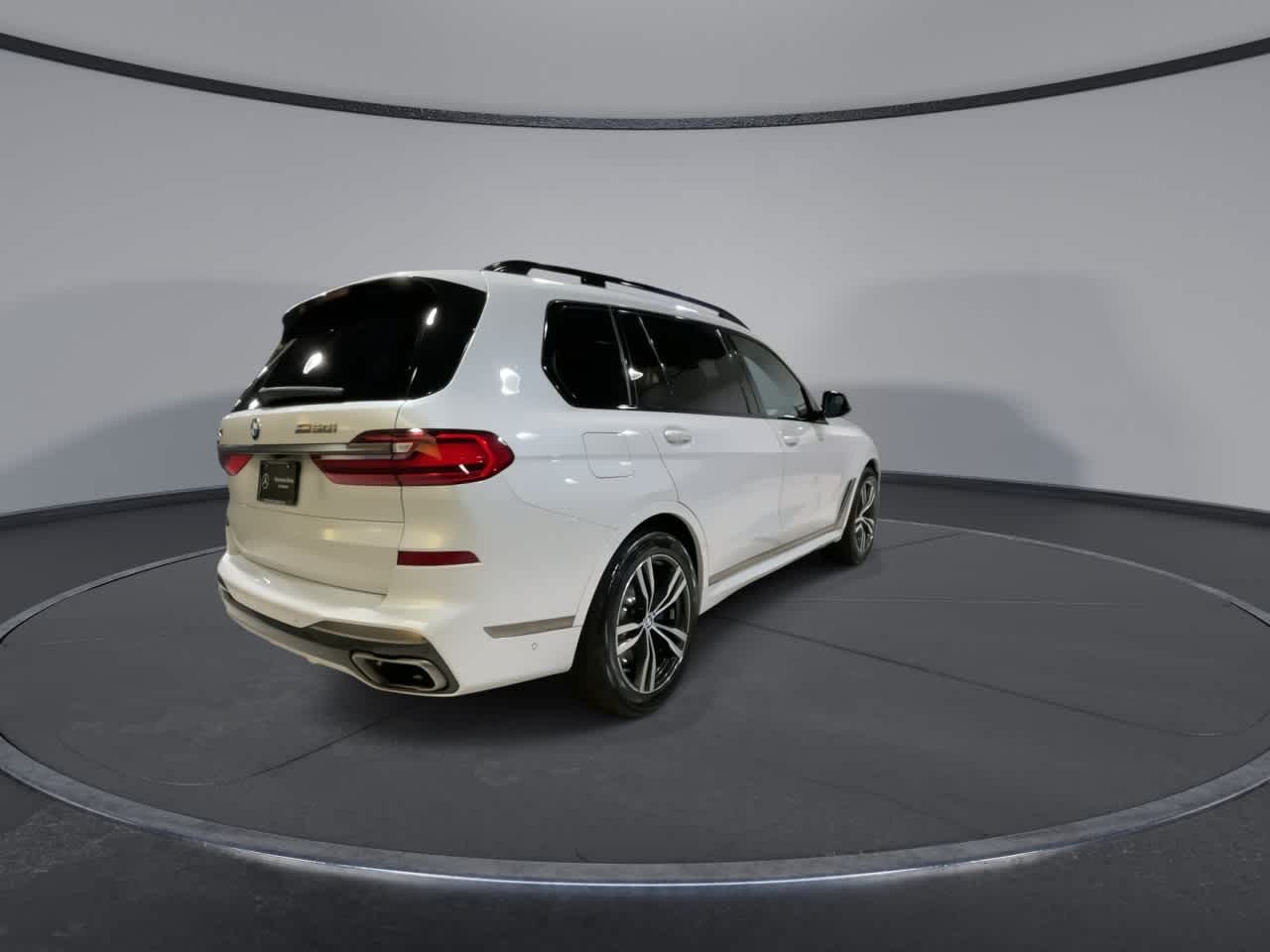 Thumbnail: 2022 BMW X7 - 11