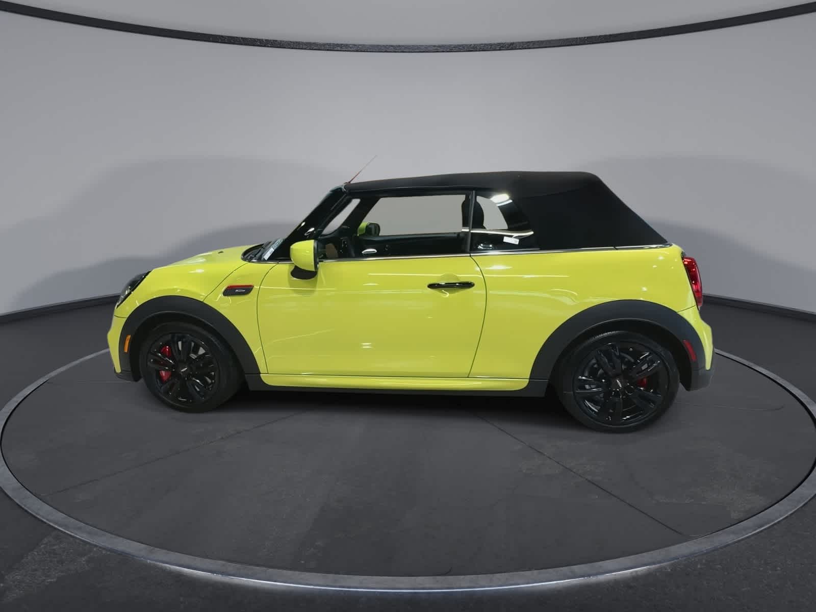 Thumbnail: 2023 MINI Cooper Convertible - 7