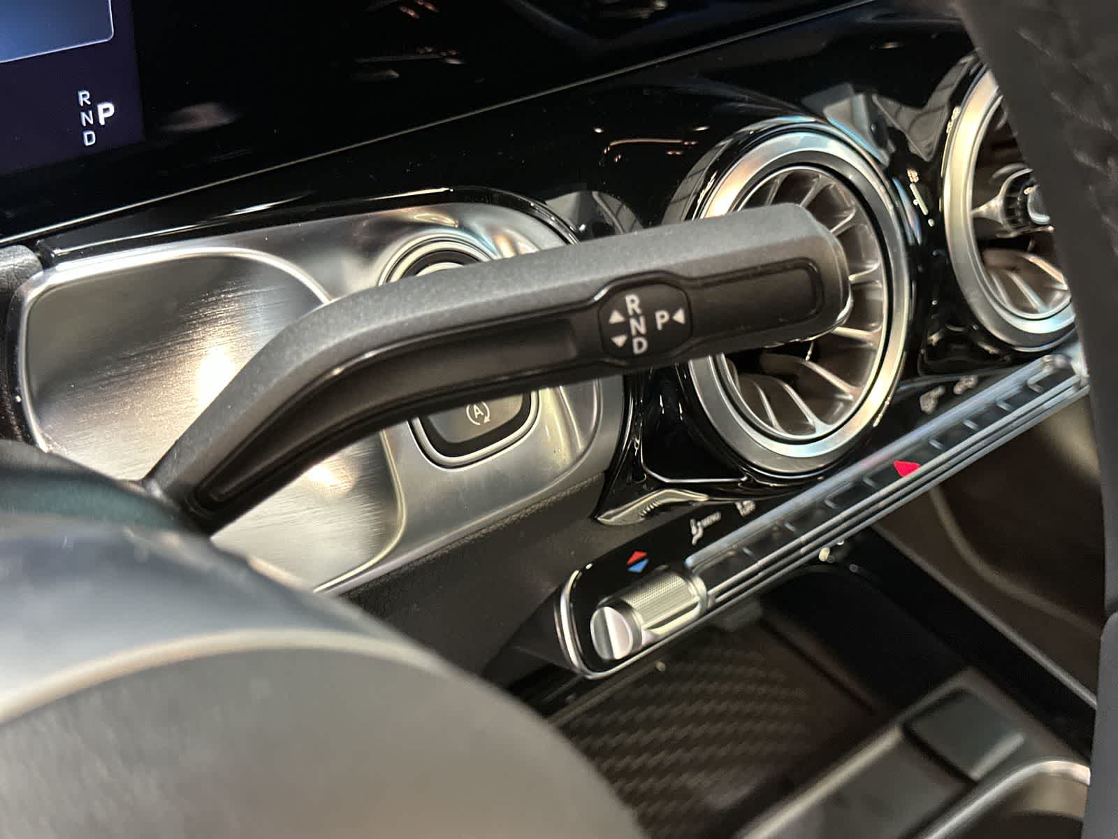 Thumbnail: 2025 Mercedes-Benz GLB - 29