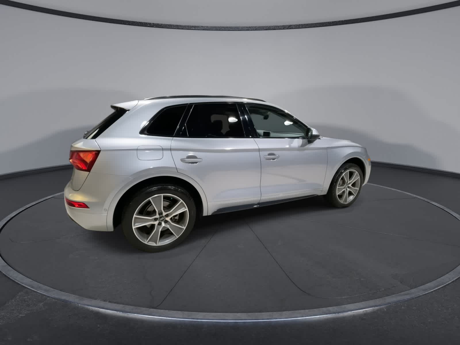 Thumbnail: 2019 Audi Q5 - 12