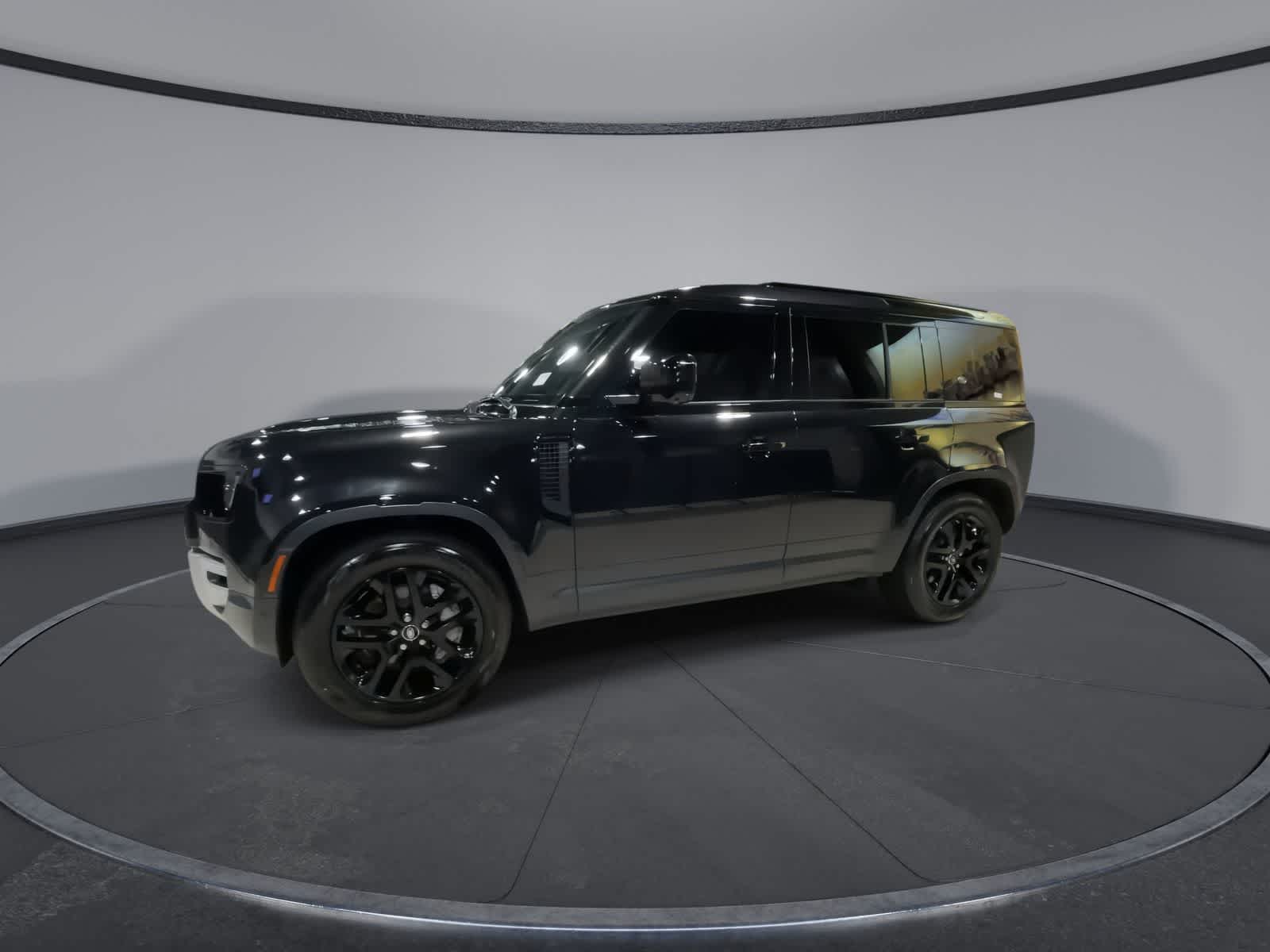 Thumbnail: 2023 Land Rover Defender - 7