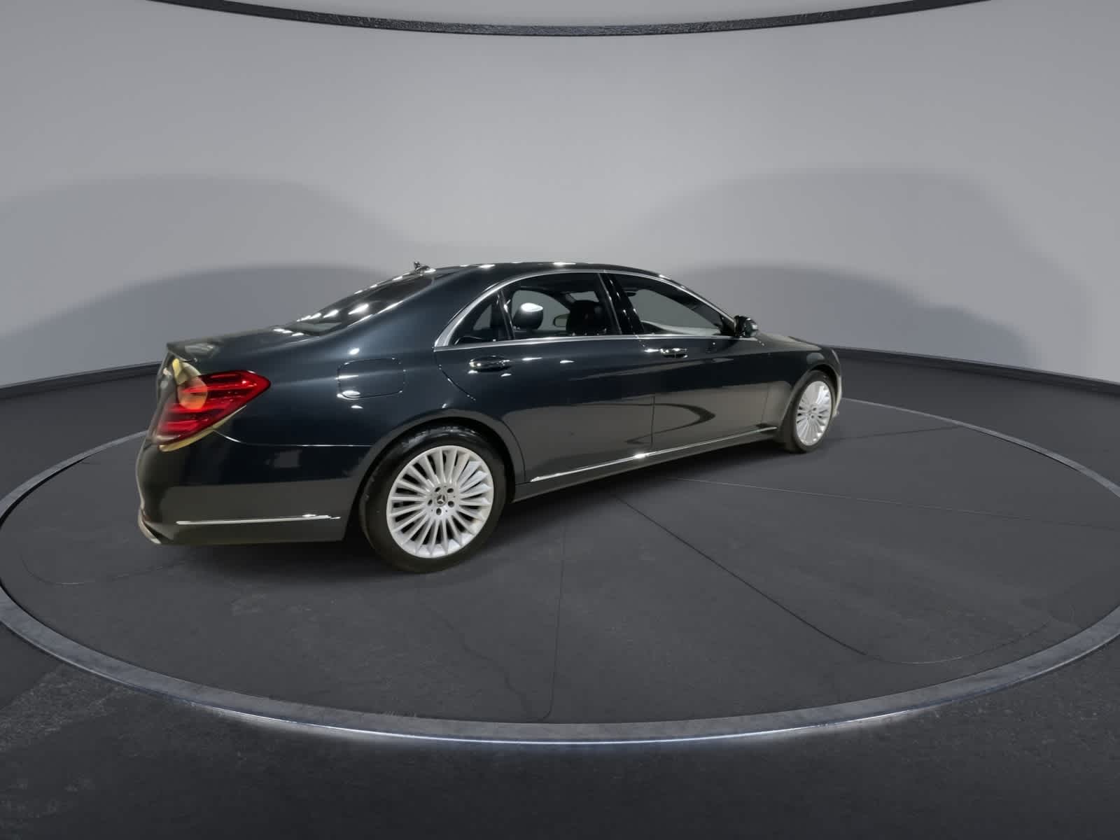 Thumbnail: 2019 Mercedes-Benz S-Class - 12