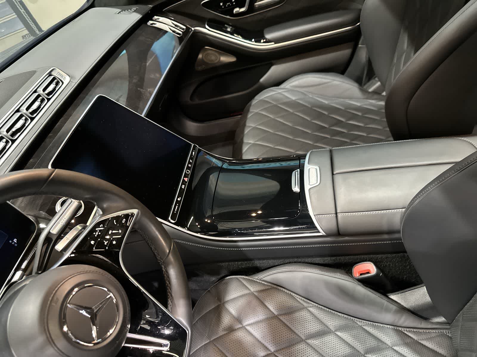 Thumbnail: 2023 Mercedes-Benz S-Class - 28