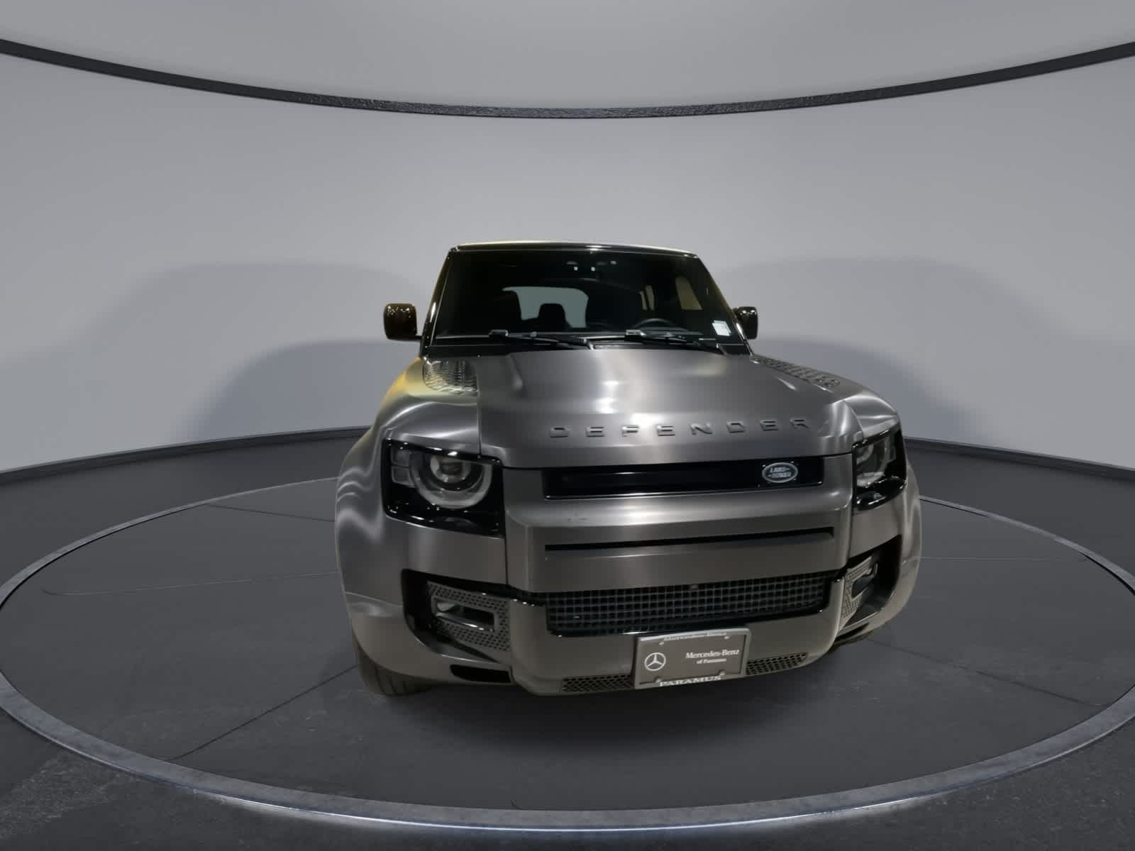 2021 Land Rover Defender X-Dynamic SE photo 3