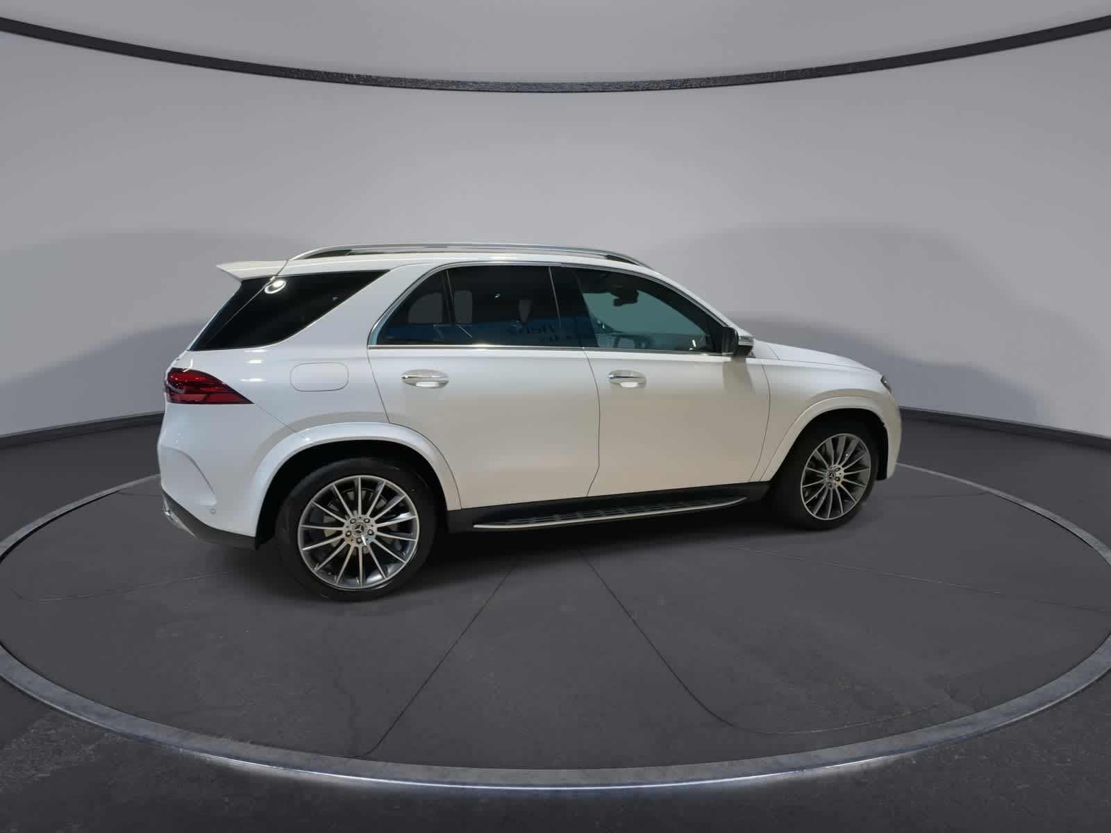 Thumbnail: 2026 Mercedes-Benz GLE - 12