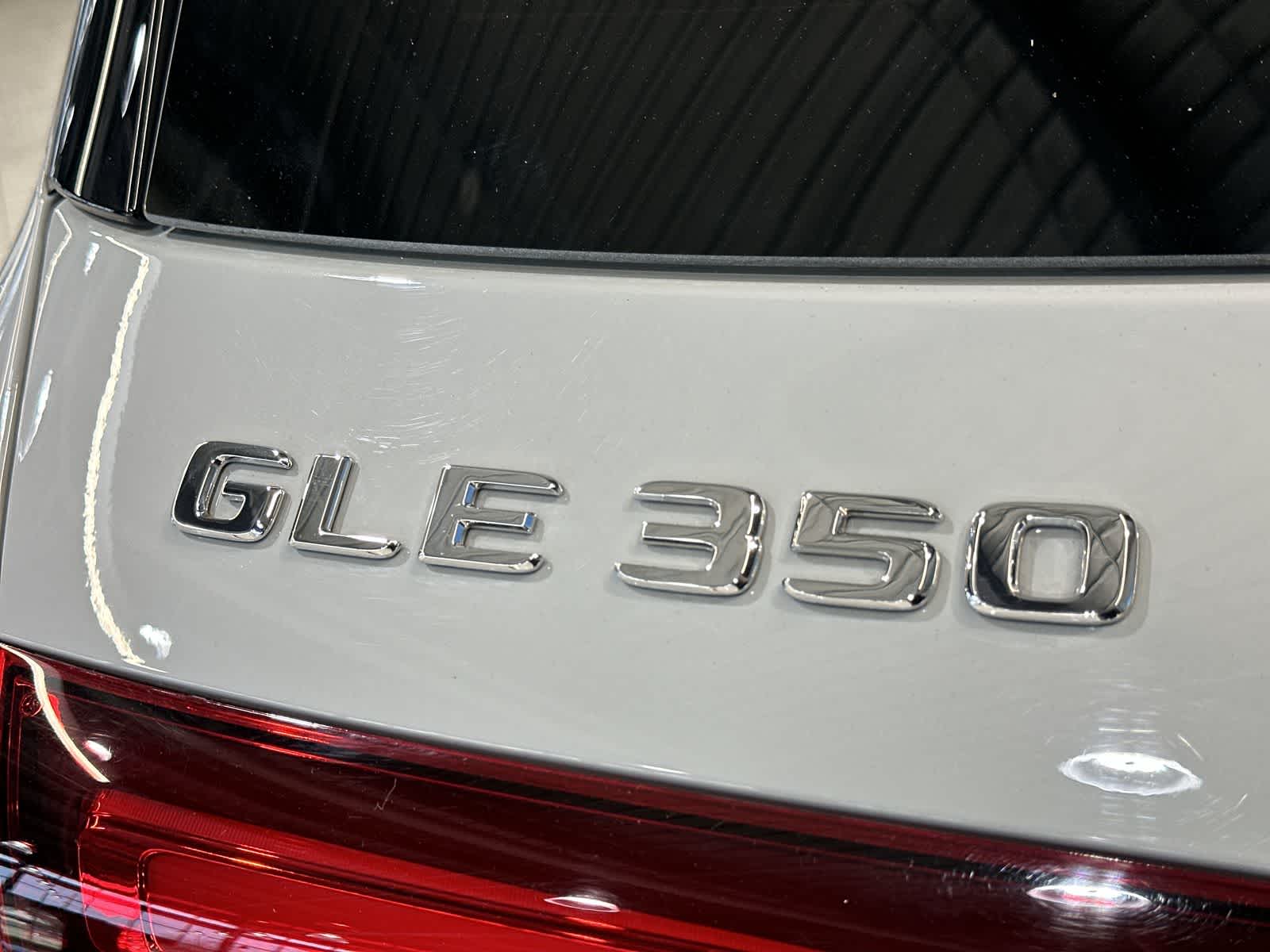 Thumbnail: 2026 Mercedes-Benz GLE - 19