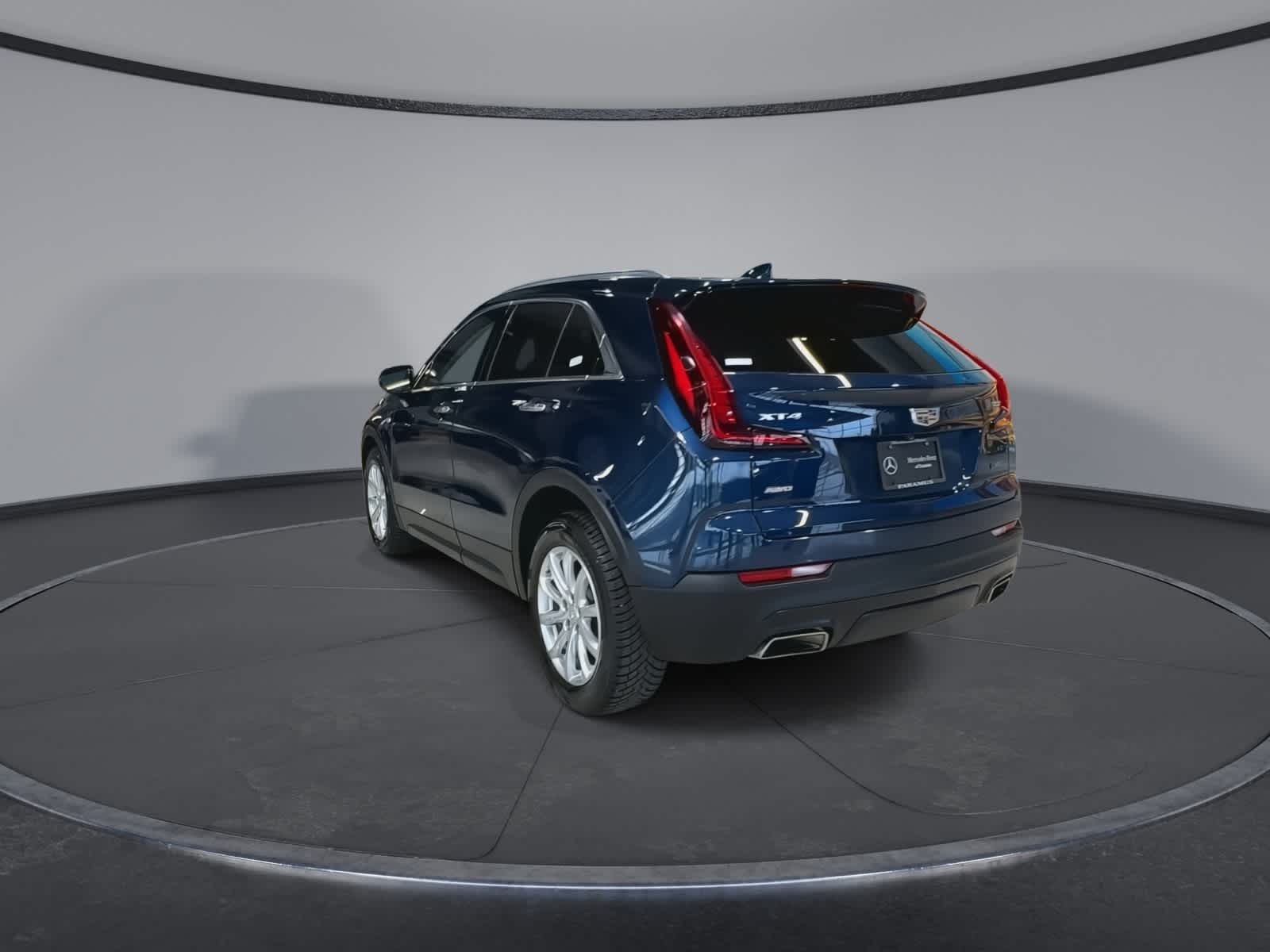 Thumbnail: 2021 Cadillac XT4 - 9