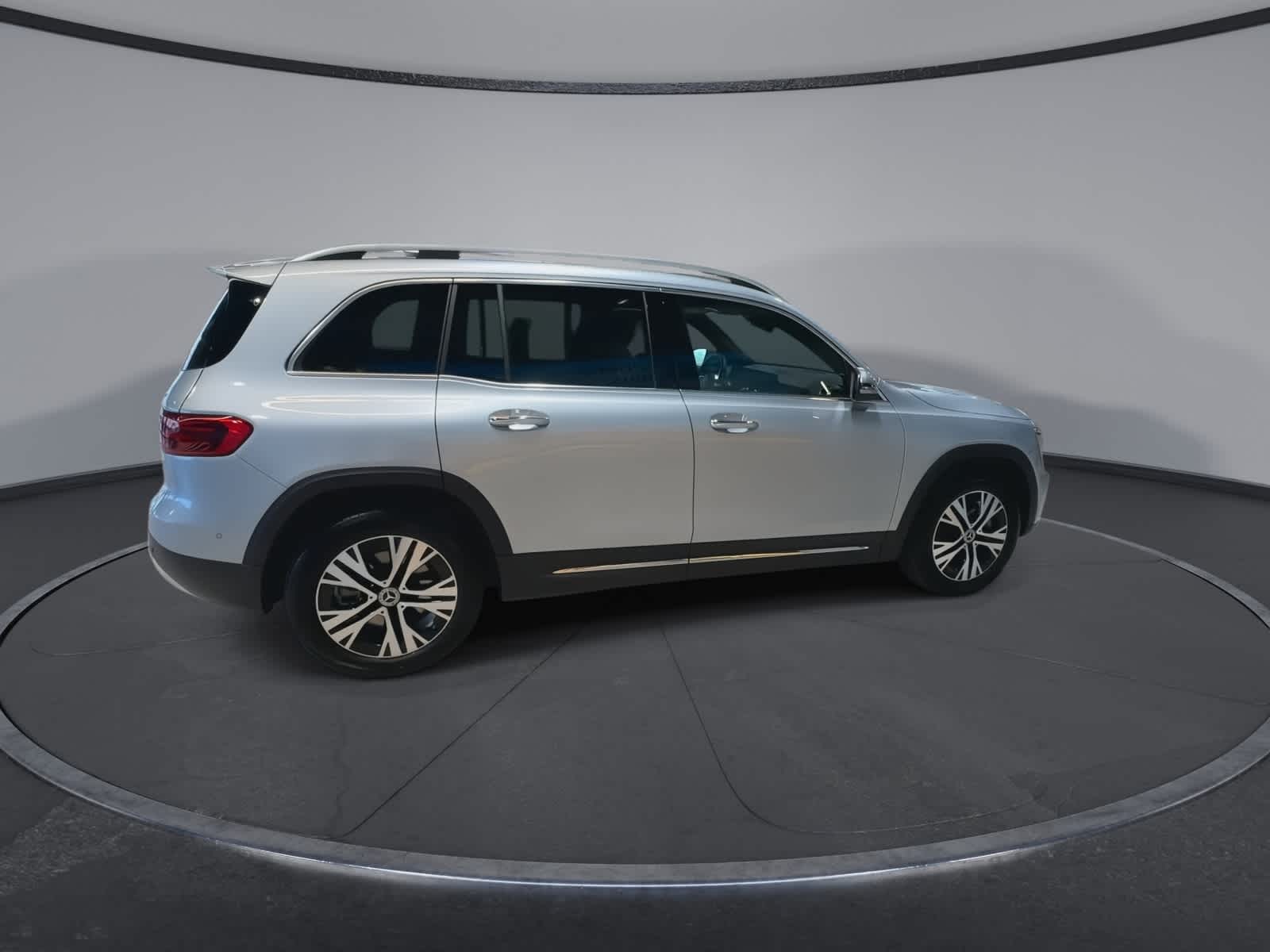 Thumbnail: 2026 Mercedes-Benz GLB - 12