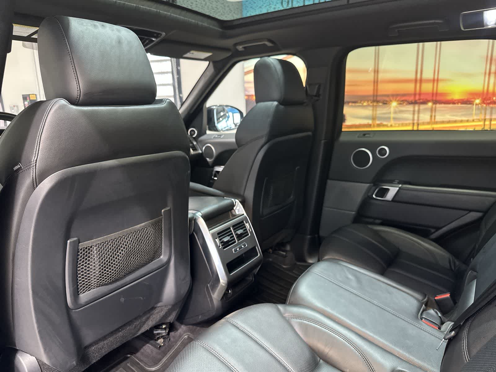 Thumbnail: 2017 Land Rover Range Rover Sport - 24