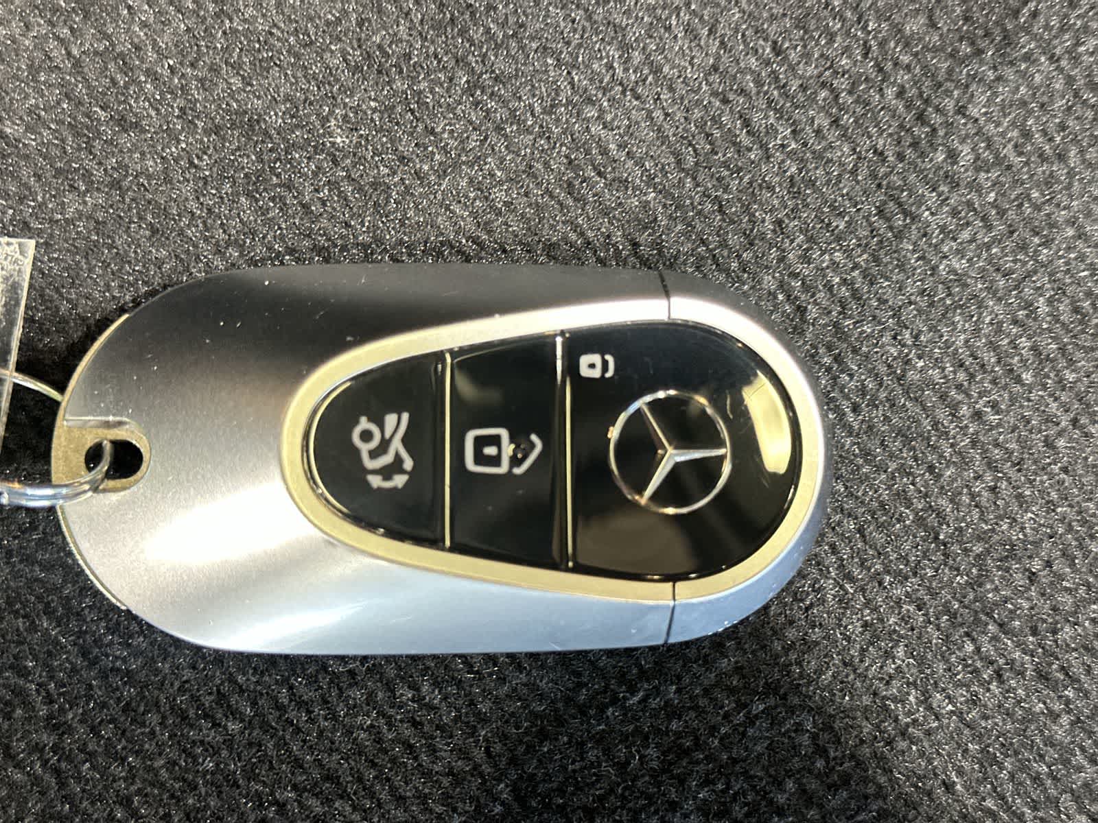 Thumbnail: 2023 Mercedes-Benz EQS - 31