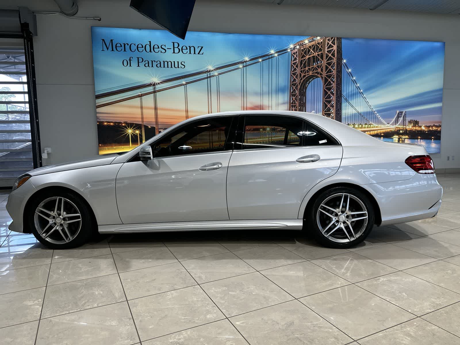 Thumbnail: 2016 Mercedes-Benz E-Class - 15