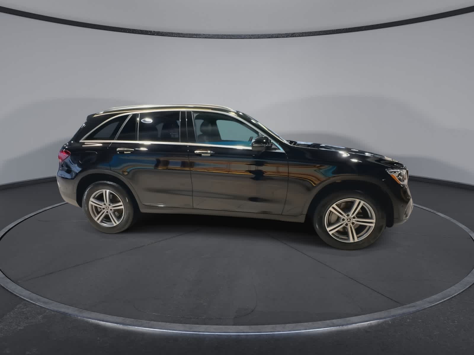 Thumbnail: 2022 Mercedes-Benz GLC - 13