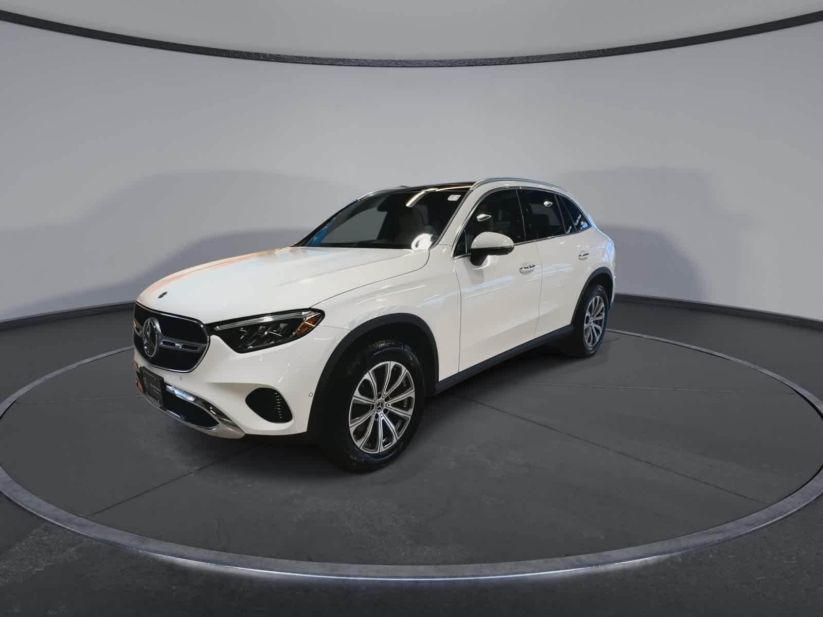 Thumbnail: 2026 Mercedes-Benz GLC - 5