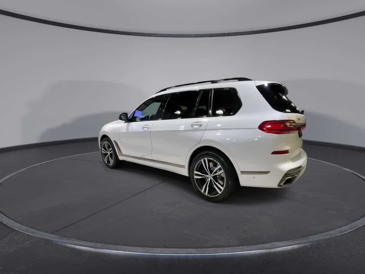 Thumbnail: 2022 BMW X7 - 8