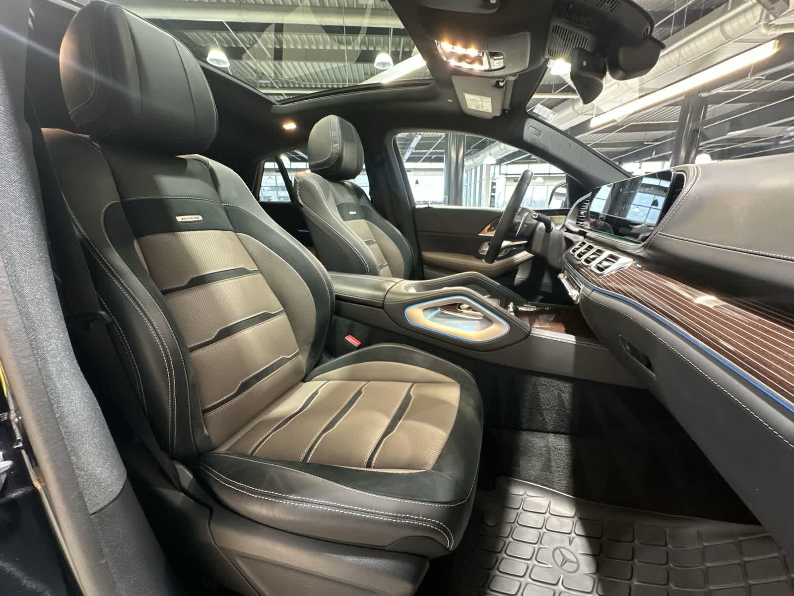 Thumbnail: 2023 Mercedes-Benz GLE - 26