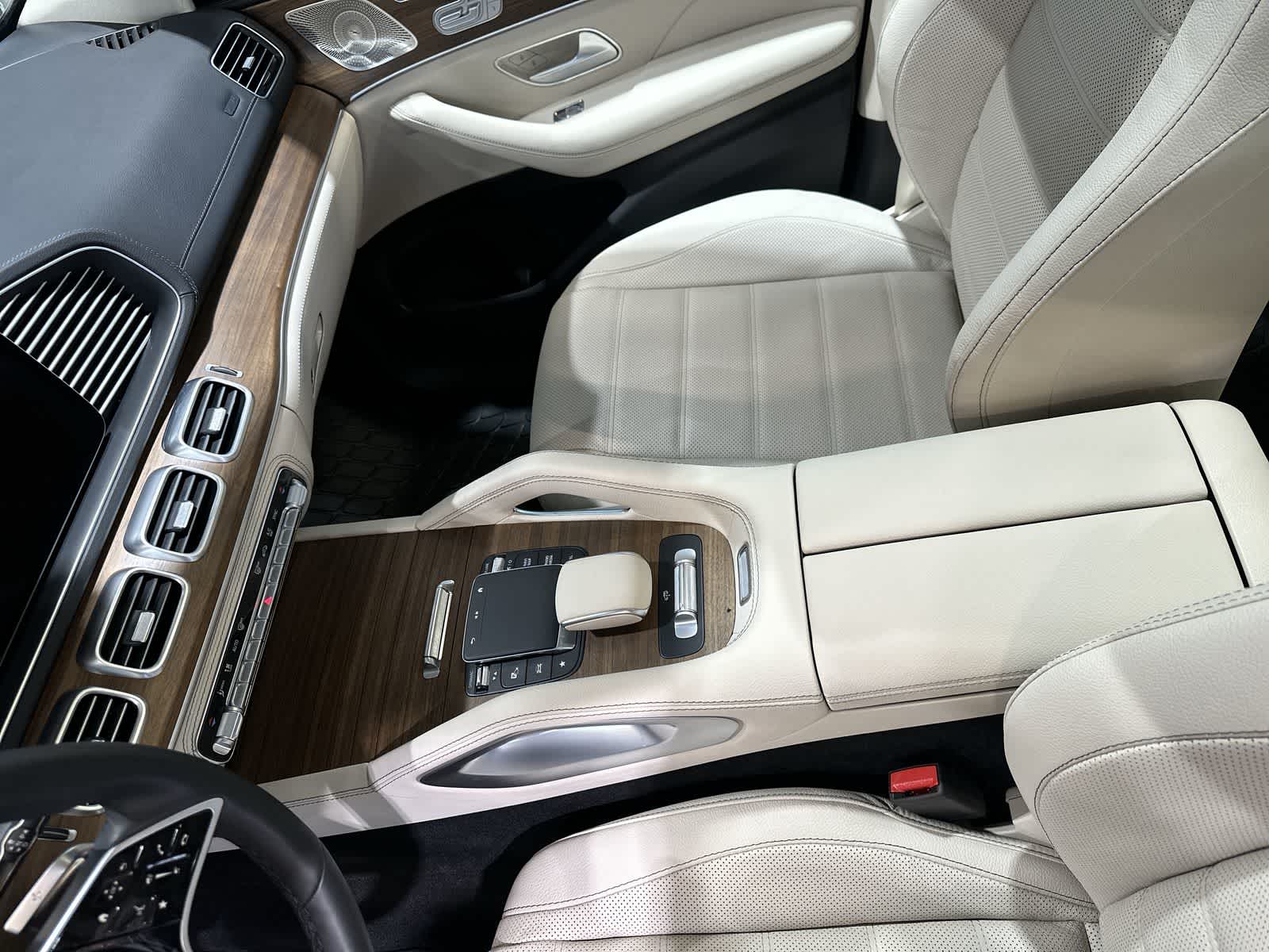 Thumbnail: 2024 Mercedes-Benz GLE - 28