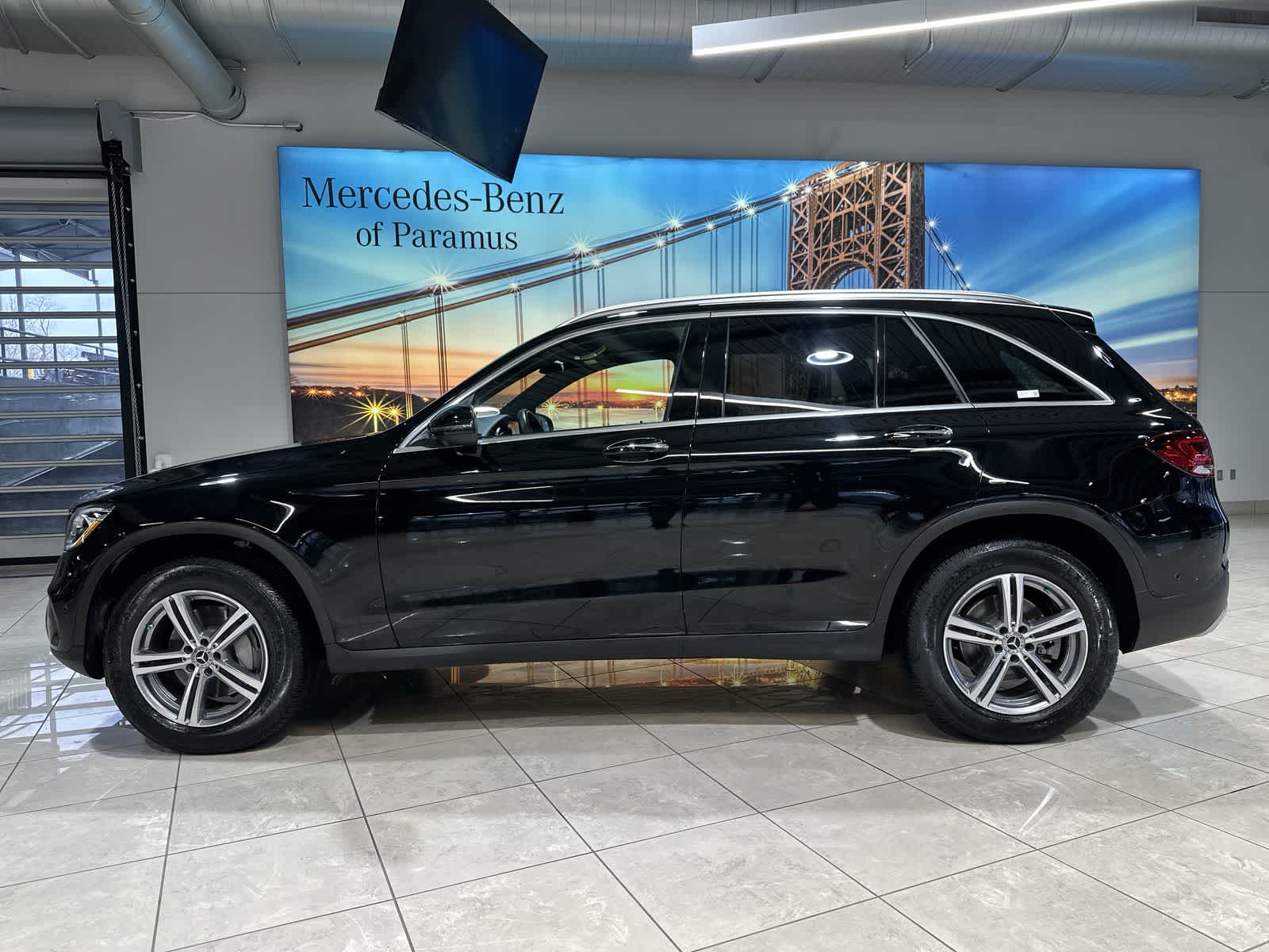 Thumbnail: 2022 Mercedes-Benz GLC - 15