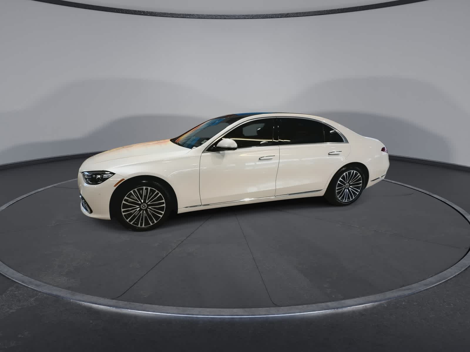 Thumbnail: 2021 Mercedes-Benz S-Class - 6