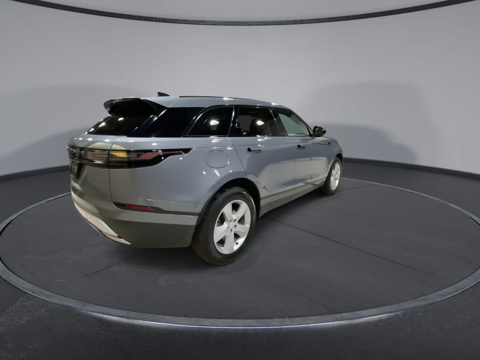 Thumbnail: 2025 Land Rover Range Rover Velar - 11
