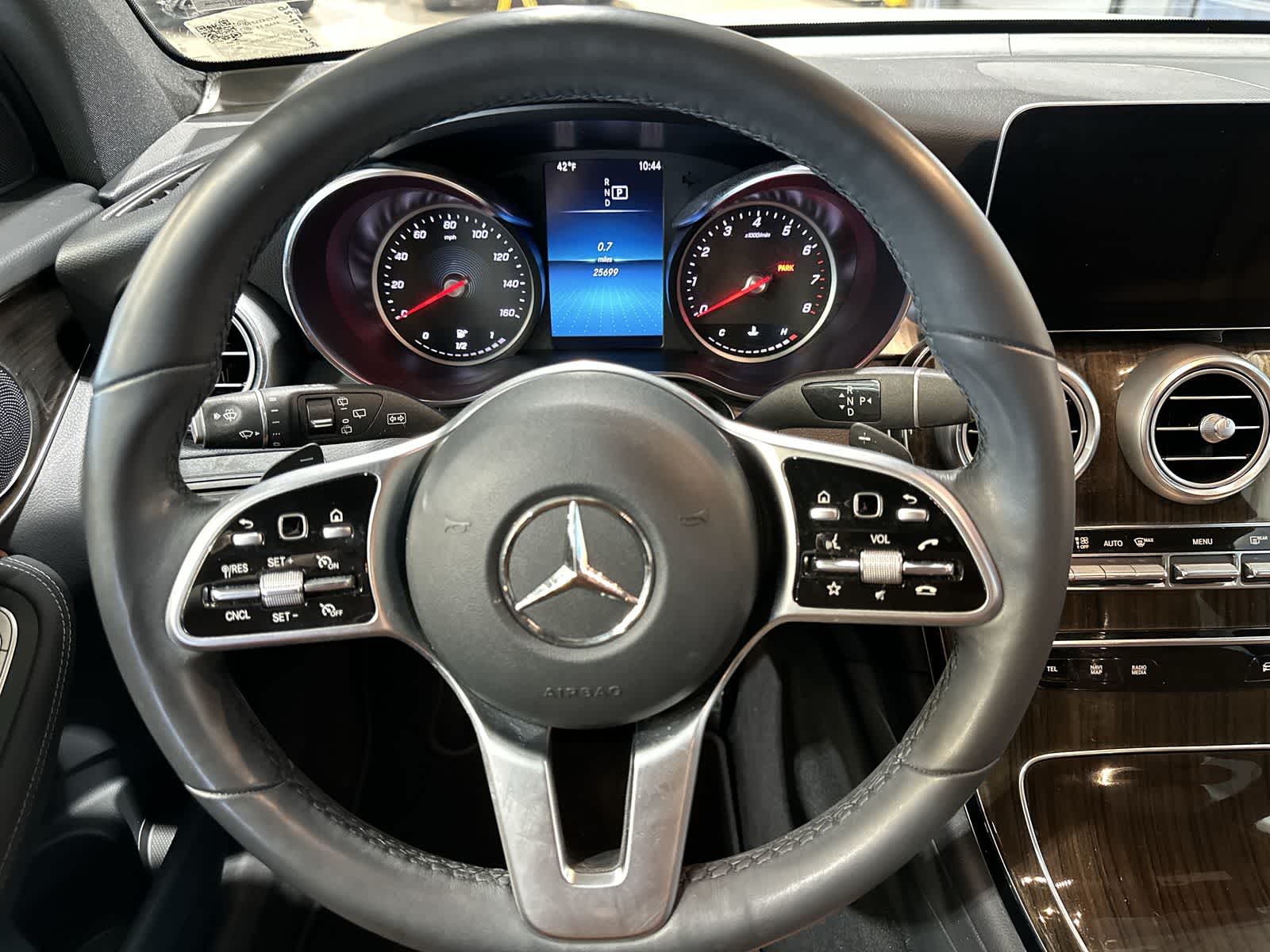Thumbnail: 2022 Mercedes-Benz GLC - 27