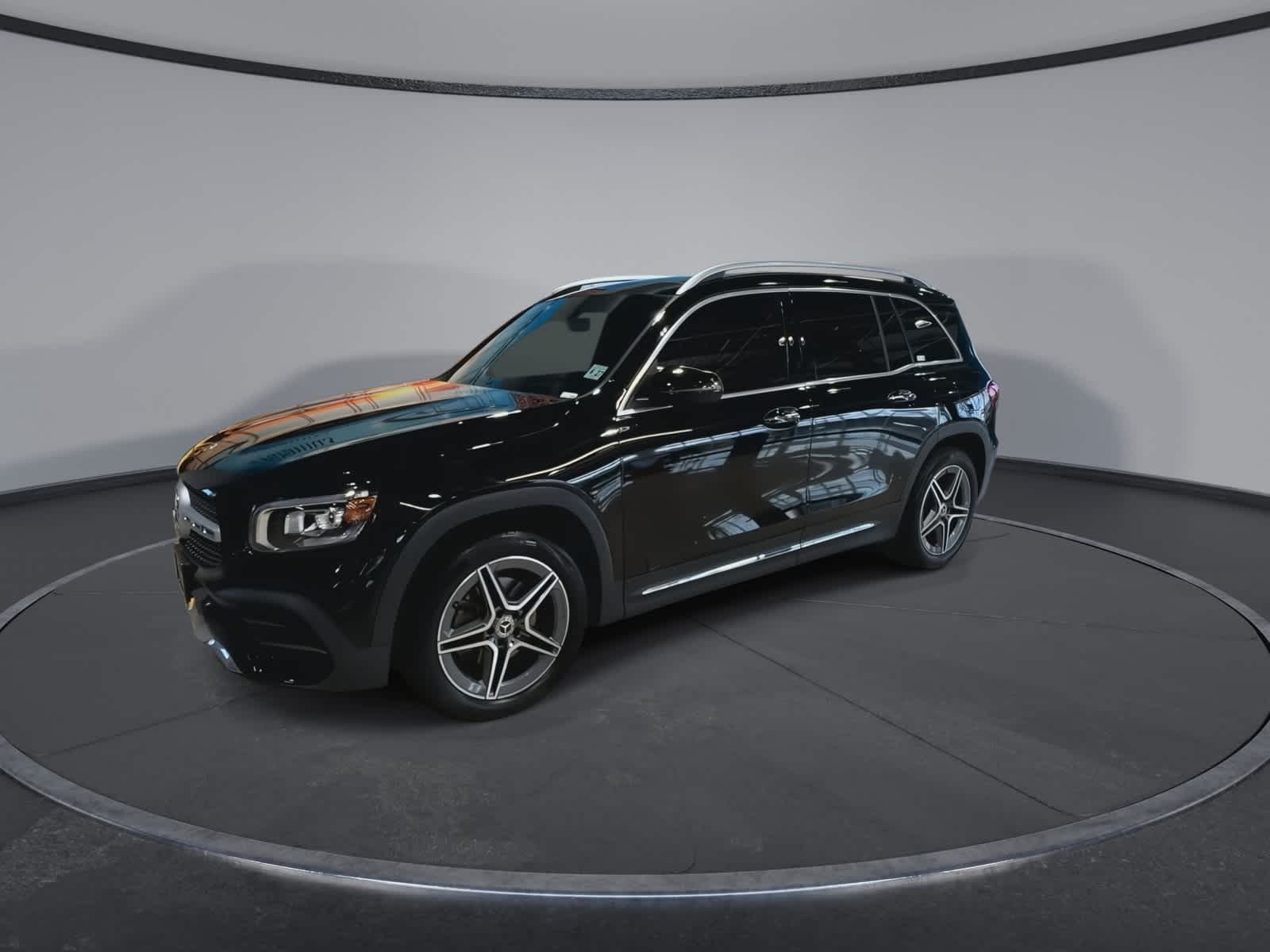 Thumbnail: 2022 Mercedes-Benz GLB - 5