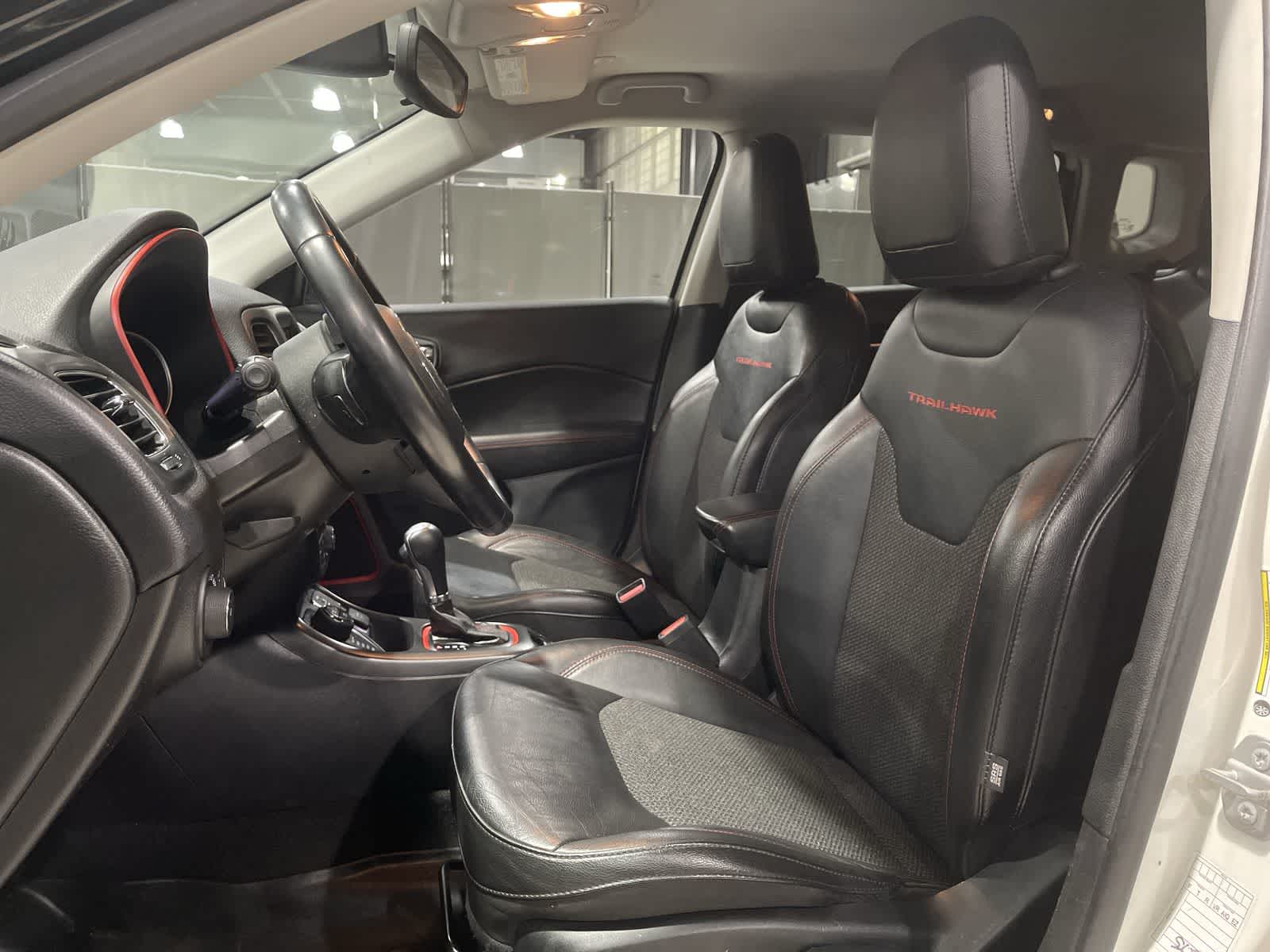 Thumbnail: 2020 Jeep Compass - 23