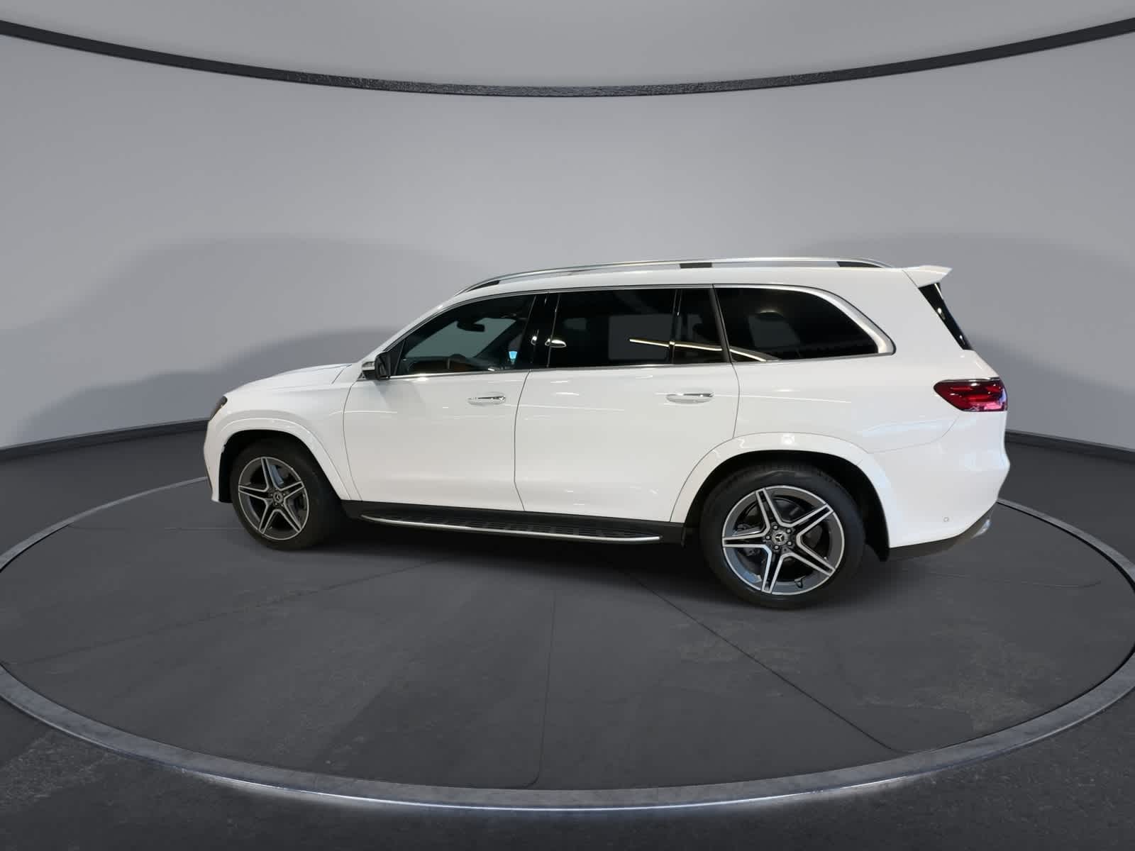 Thumbnail: 2024 Mercedes-Benz GLS - 6