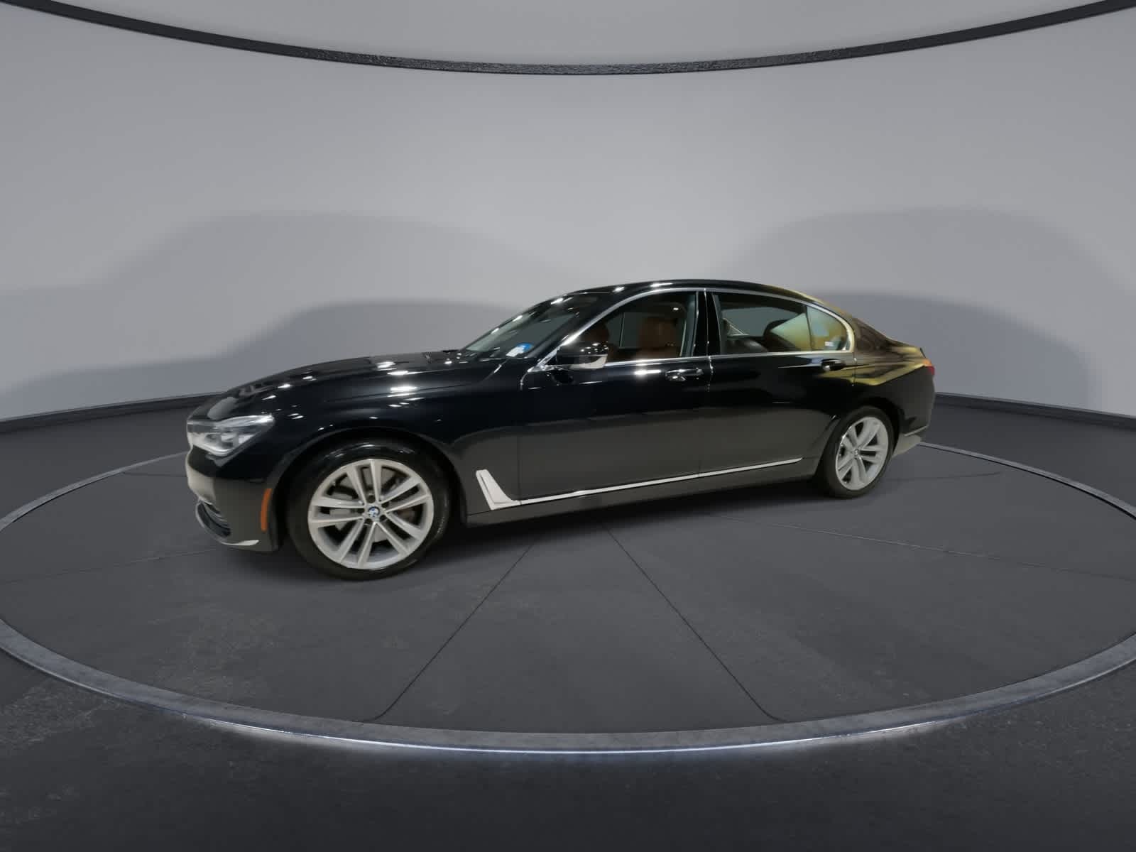 Thumbnail: 2016 BMW 7 Series - 6