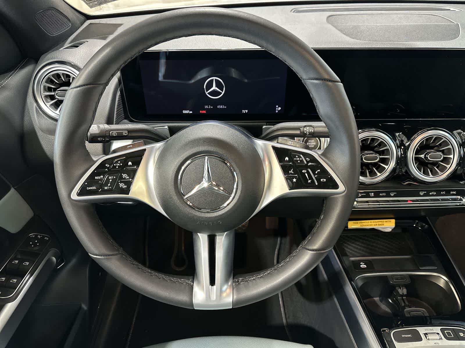 Thumbnail: 2026 Mercedes-Benz GLB - 27