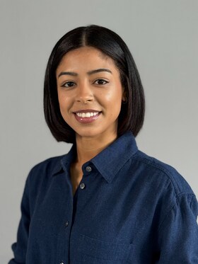 Staff member Carla Baez from ID_2bbc42553e79
