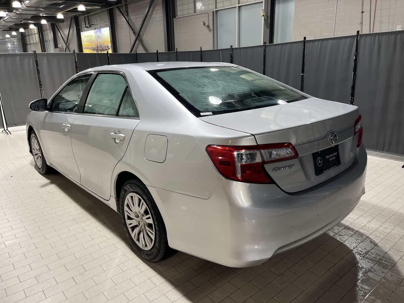 Thumbnail: 2012 Toyota Camry - 16