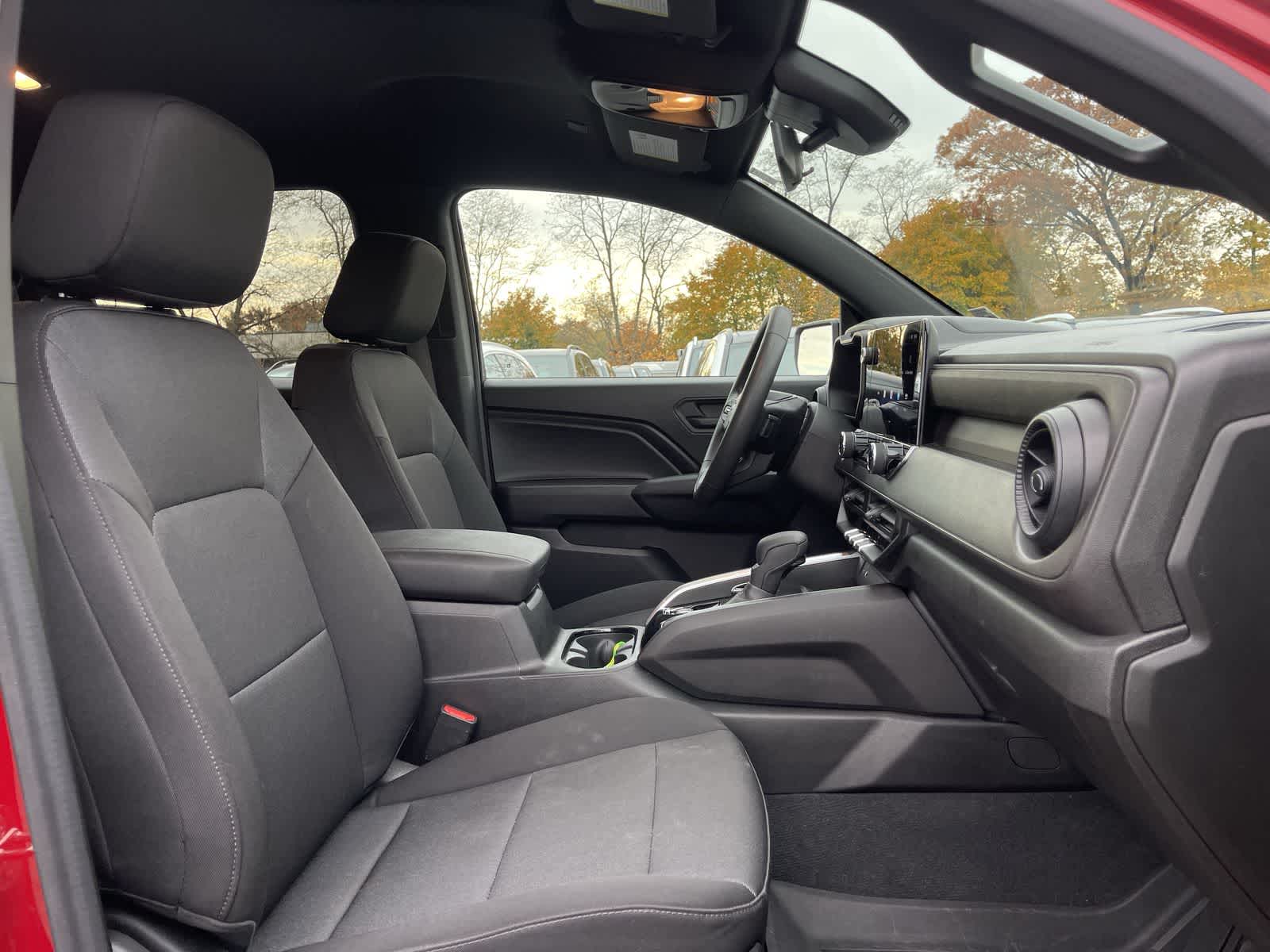 Thumbnail: 2023 Chevrolet Colorado - 26