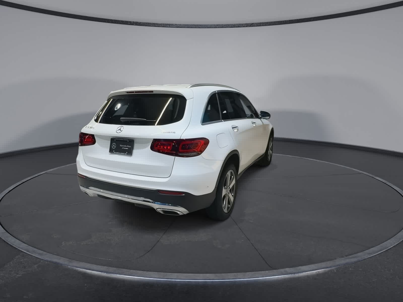 Thumbnail: 2022 Mercedes-Benz GLC - 10