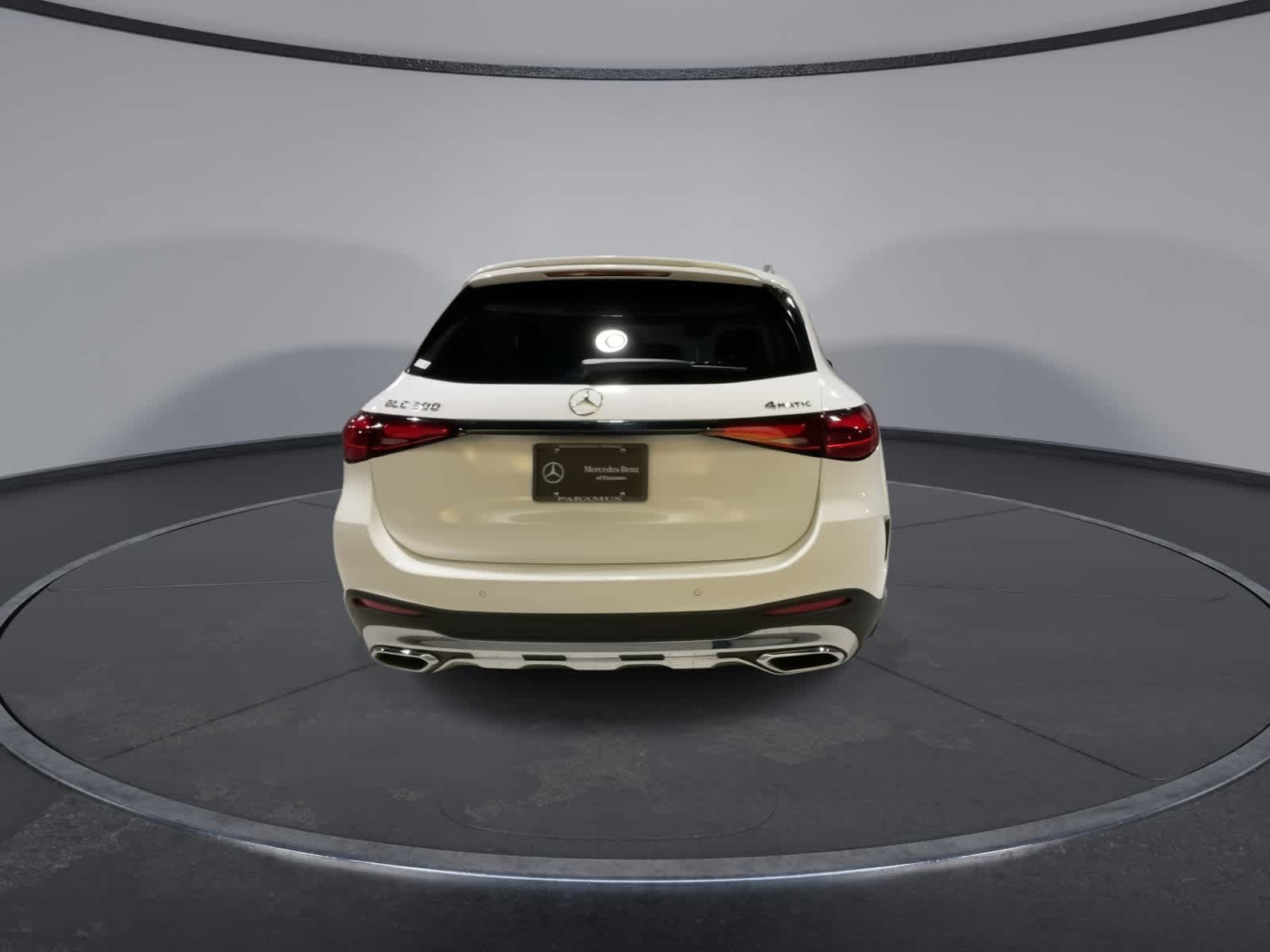 Thumbnail: 2025 Mercedes-Benz GLC - 10