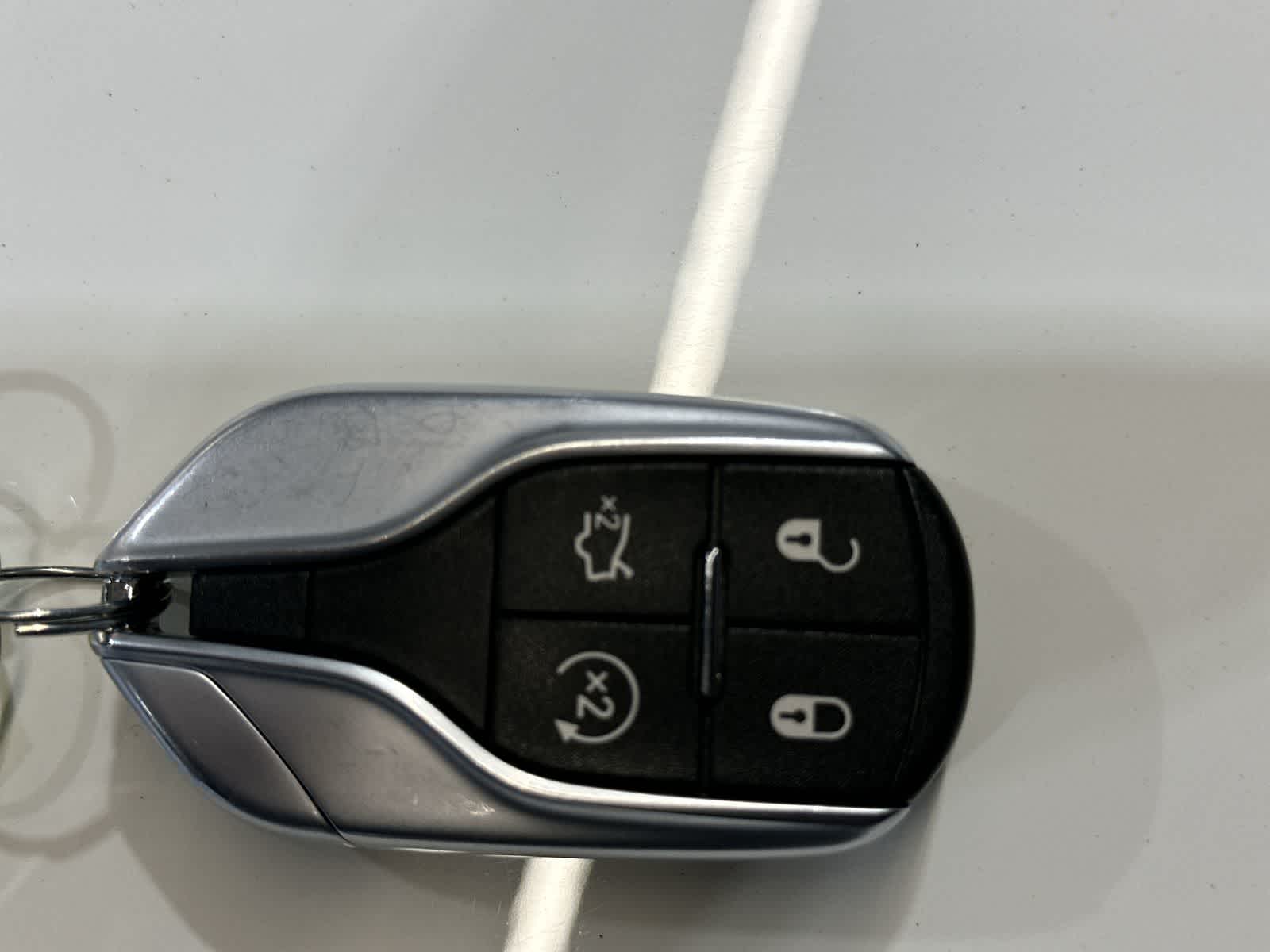 Thumbnail: 2021 Maserati Quattroporte - 32