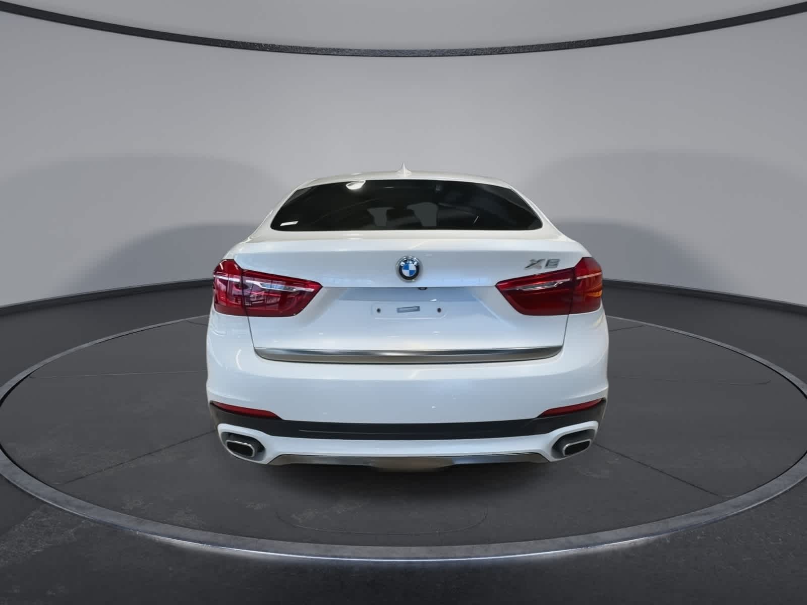 Thumbnail: 2019 BMW X6 - 10