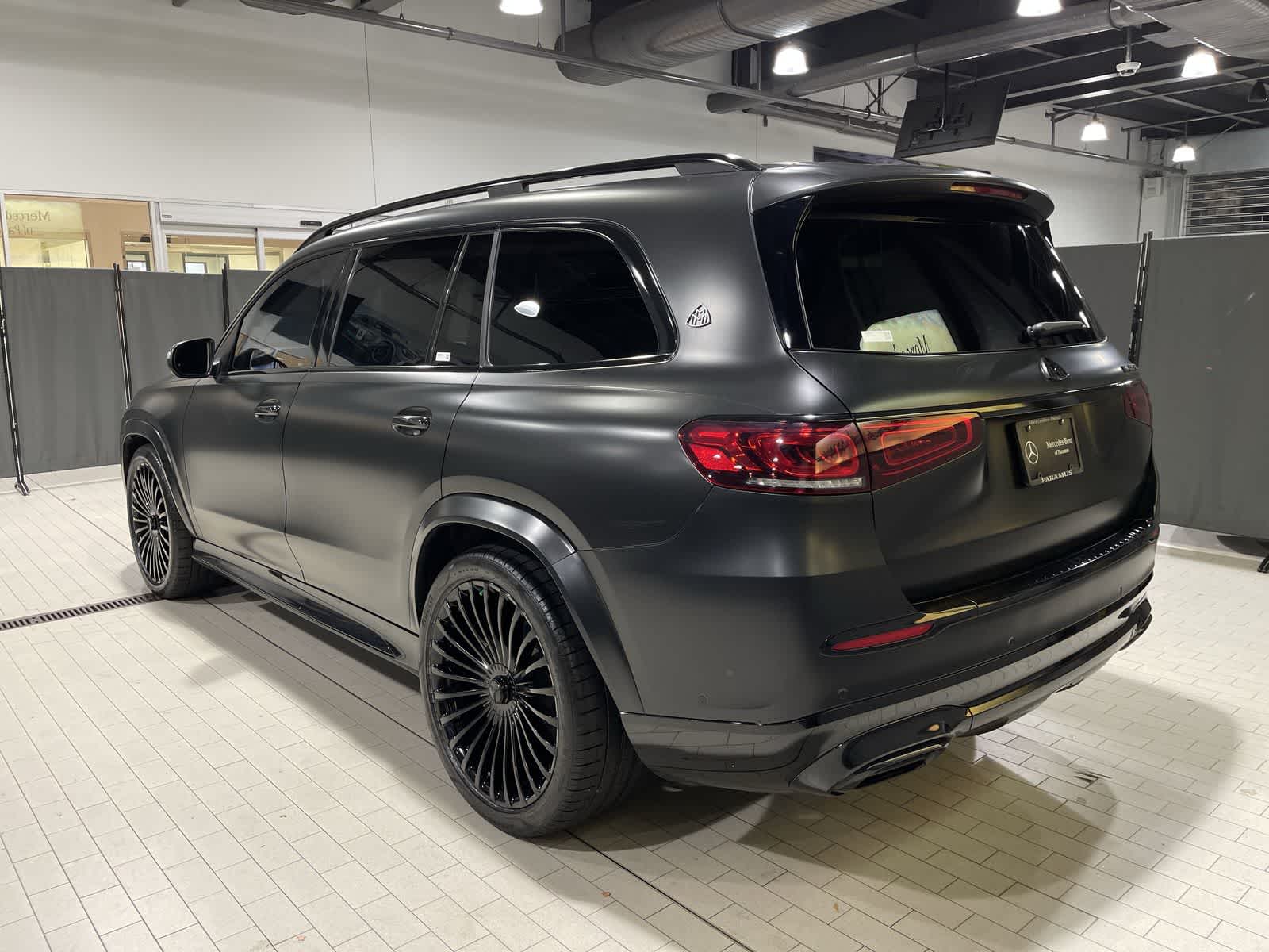 Thumbnail: 2023 Mercedes-Benz GLS - 16