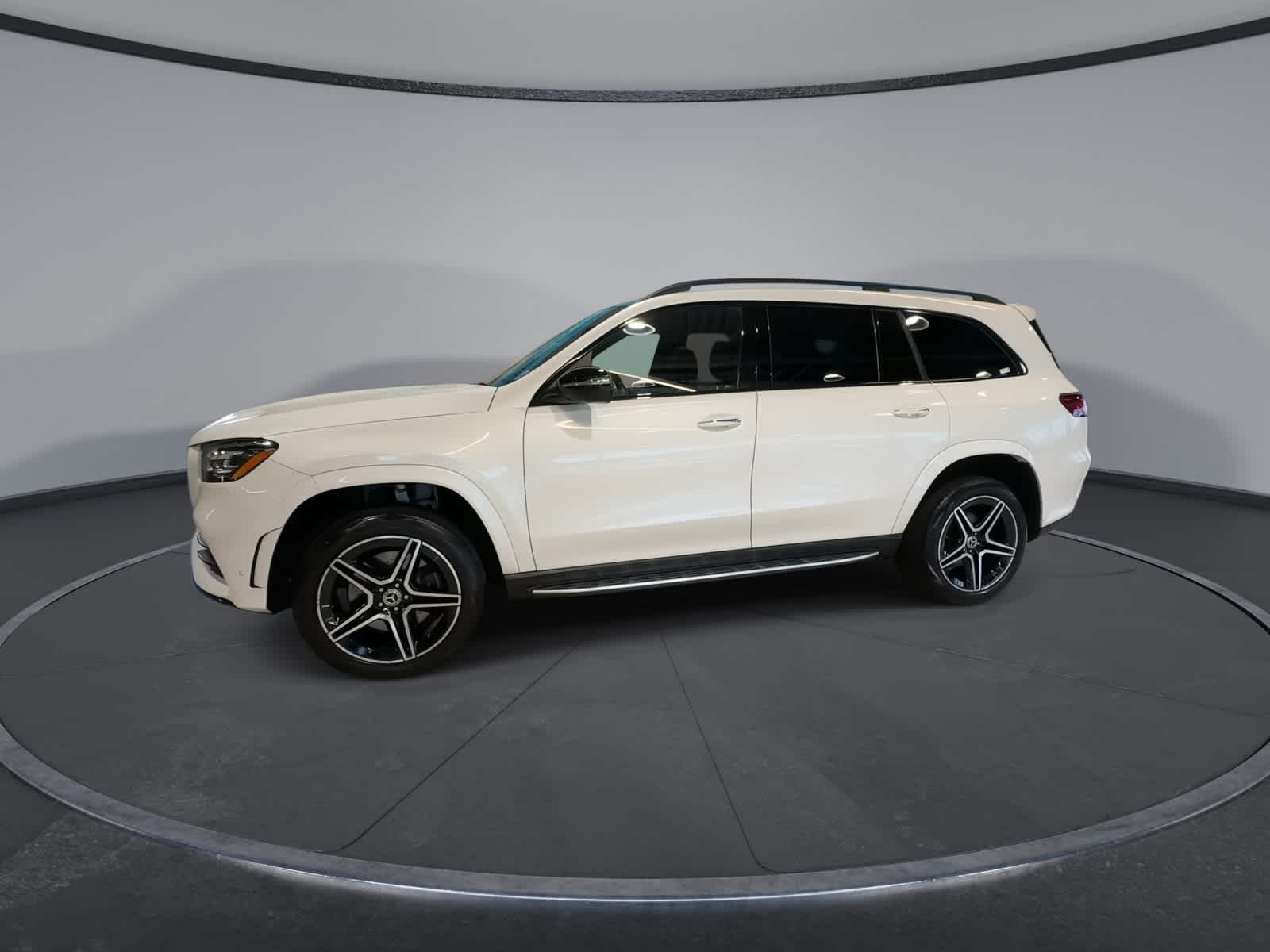 Thumbnail: 2023 Mercedes-Benz GLS - 6