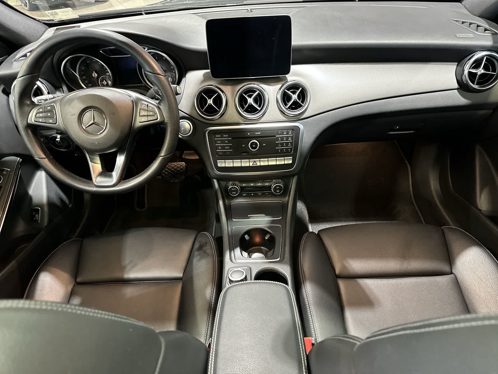 Thumbnail: 2020 Mercedes-Benz GLA - 22