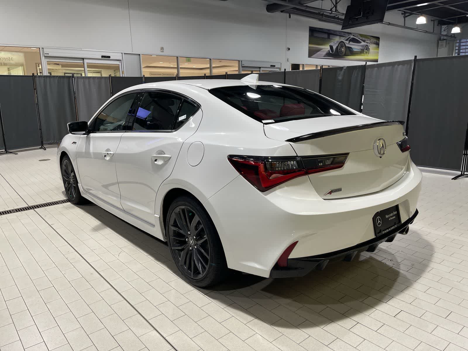 Thumbnail: 2019 Acura ILX - 16