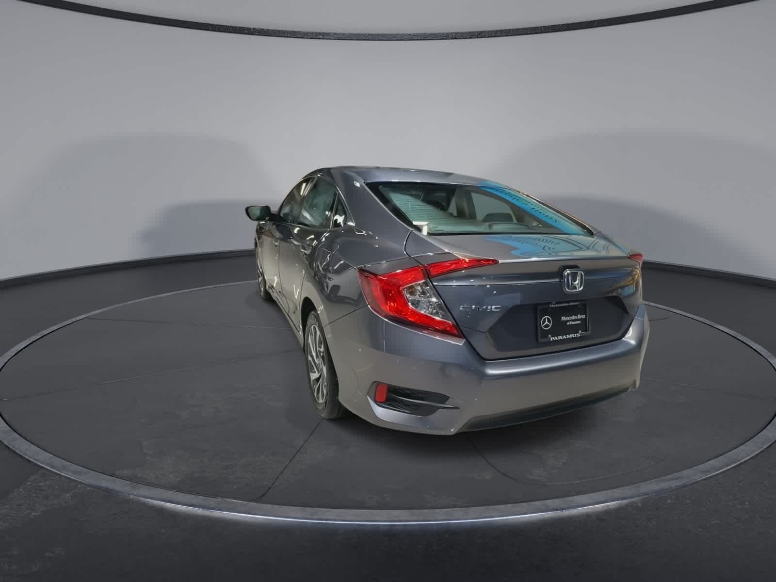 Thumbnail: 2016 Honda Civic - 9