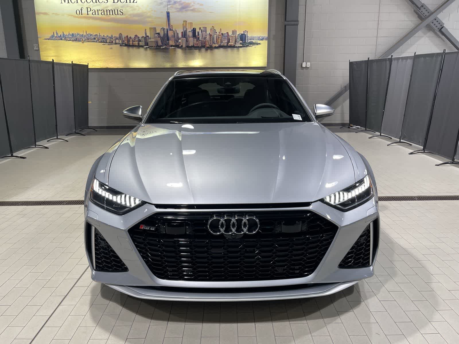 Thumbnail: 2023 Audi RS 6 - 18
