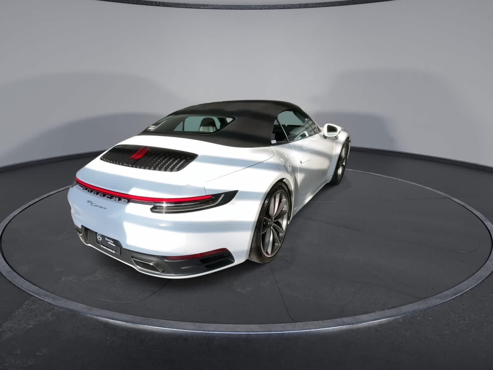 Thumbnail: 2020 Porsche 911 - 11
