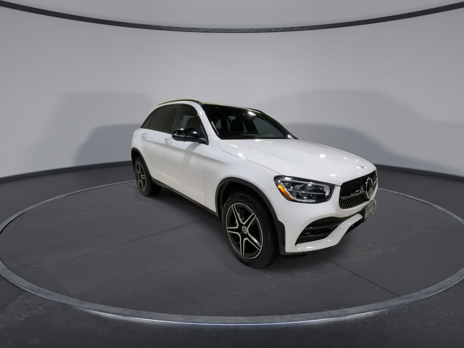 Thumbnail: 2022 Mercedes-Benz GLC - 3