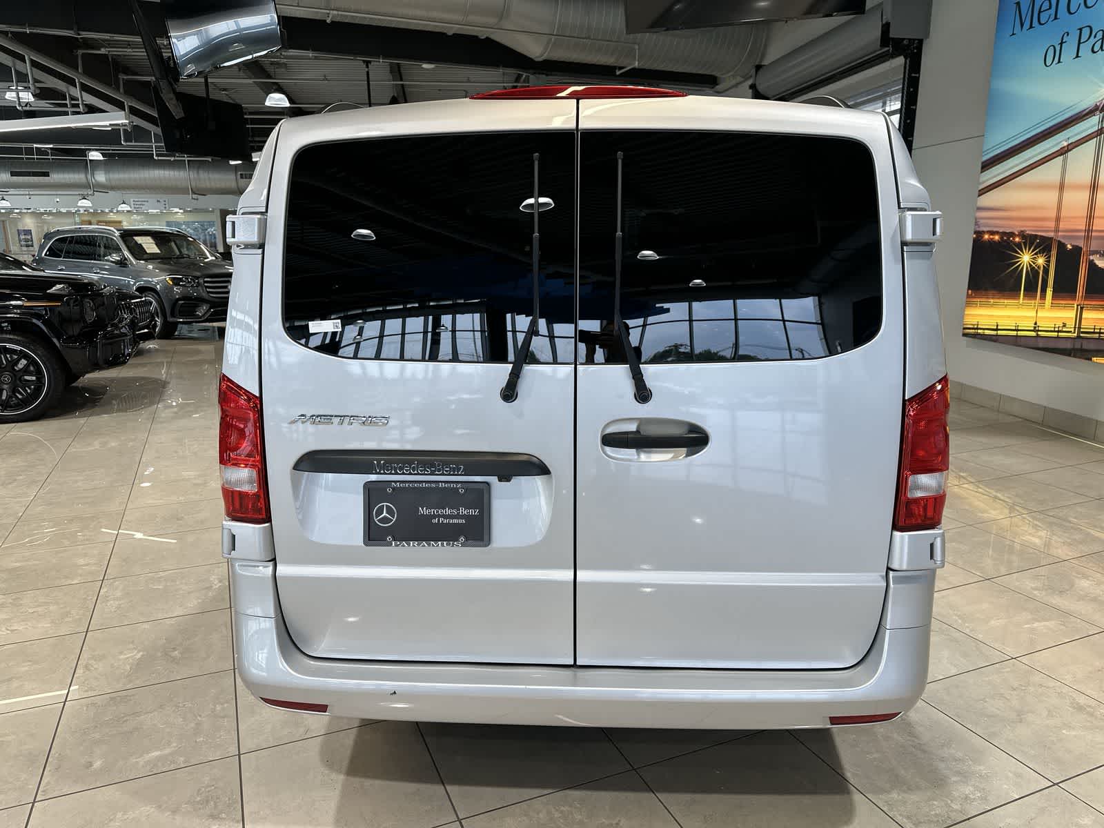 Thumbnail: 2023 Mercedes-Benz Metris - 17