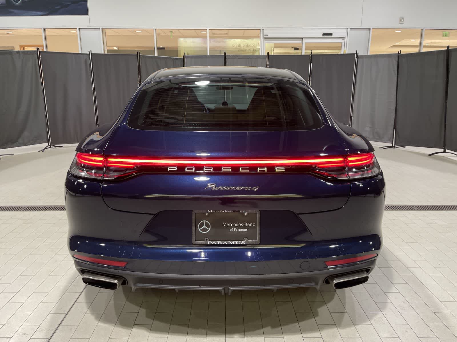 Thumbnail: 2022 Porsche Panamera - 17