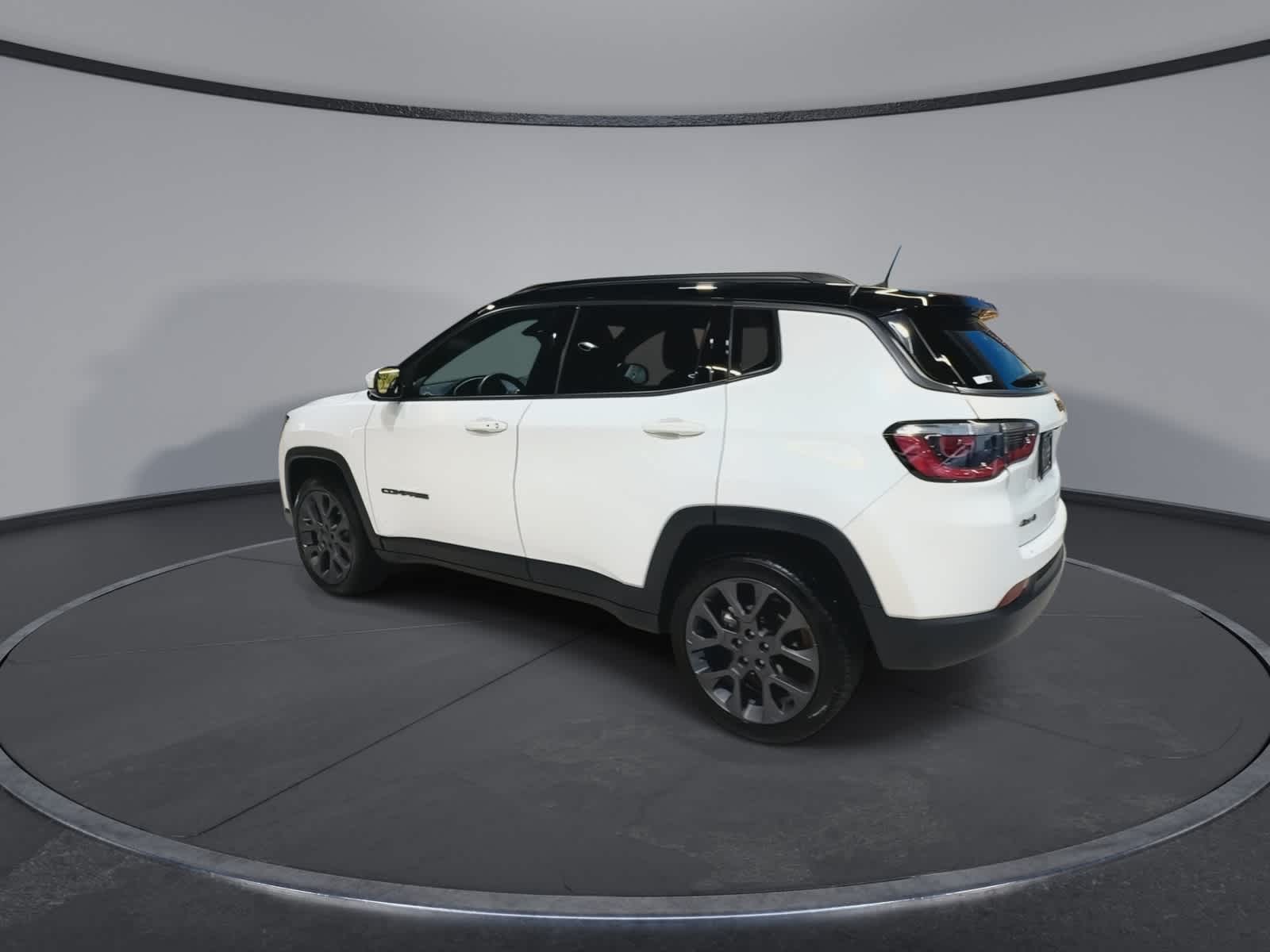 Thumbnail: 2020 Jeep Compass - 8
