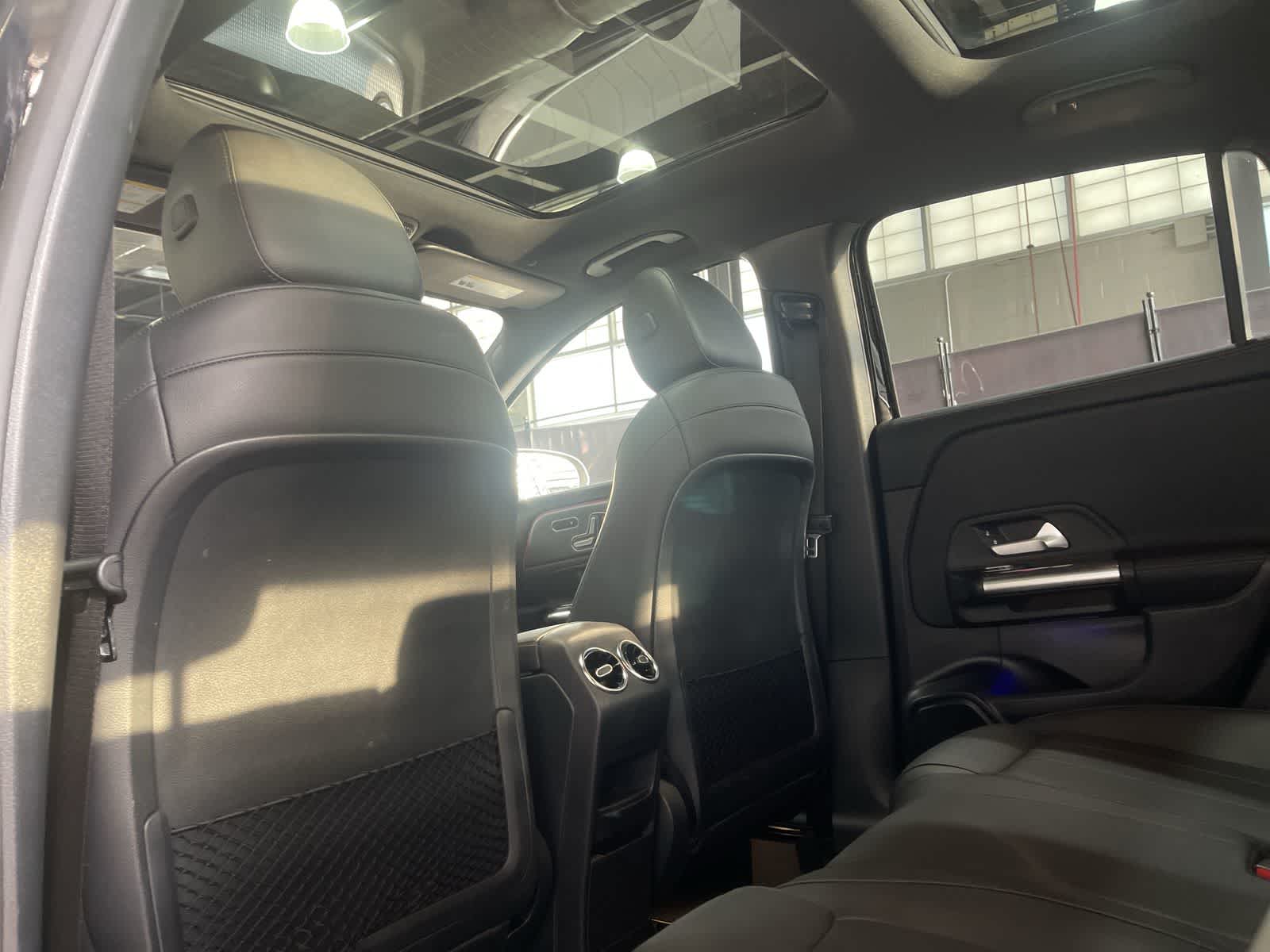 2021 Mercedes-Benz GLA 250 4MATIC 24